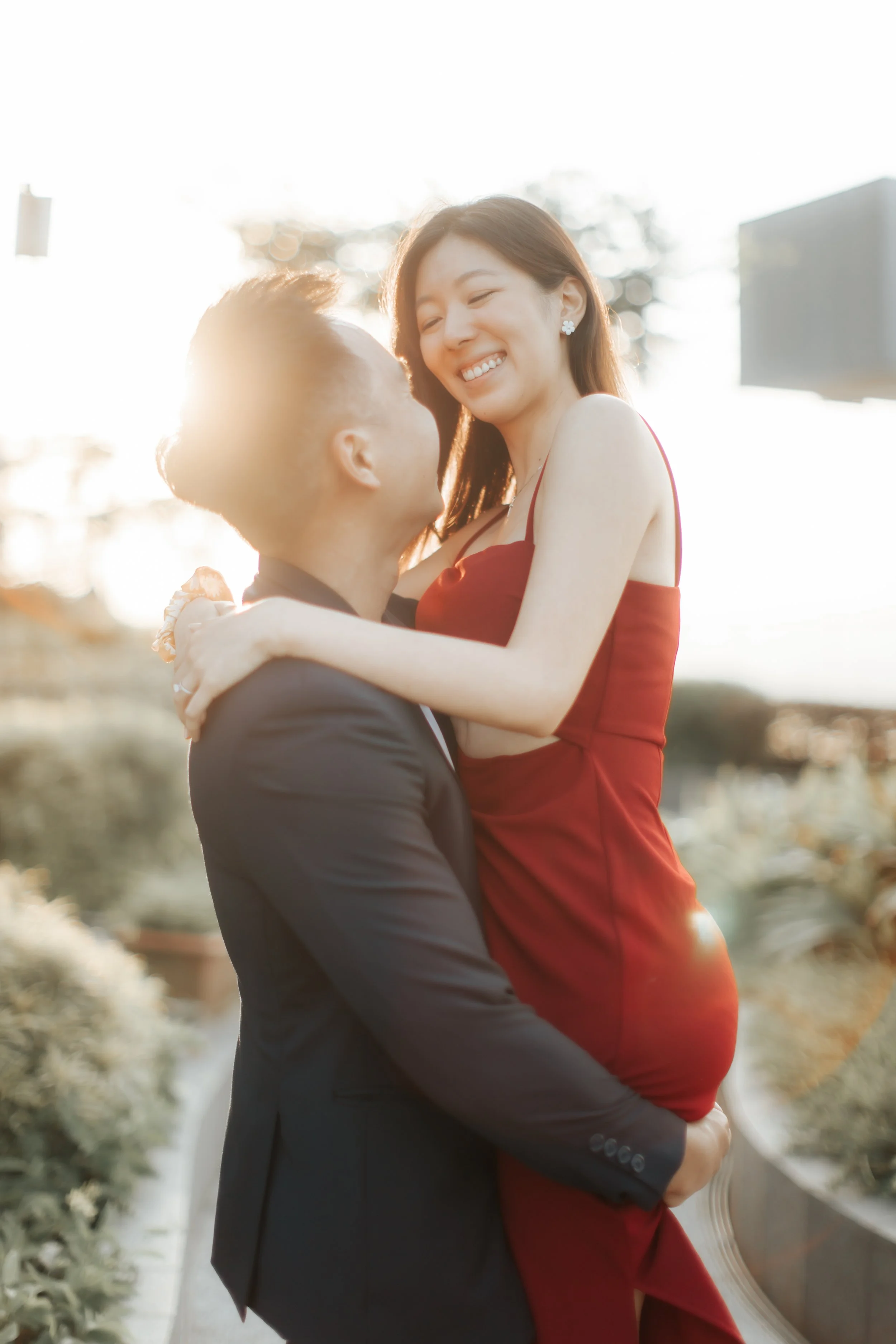 Airy proposal photoshoot at Mr Stork at Andaz Singapore, captured by Arielle for Breadandbutterworks.