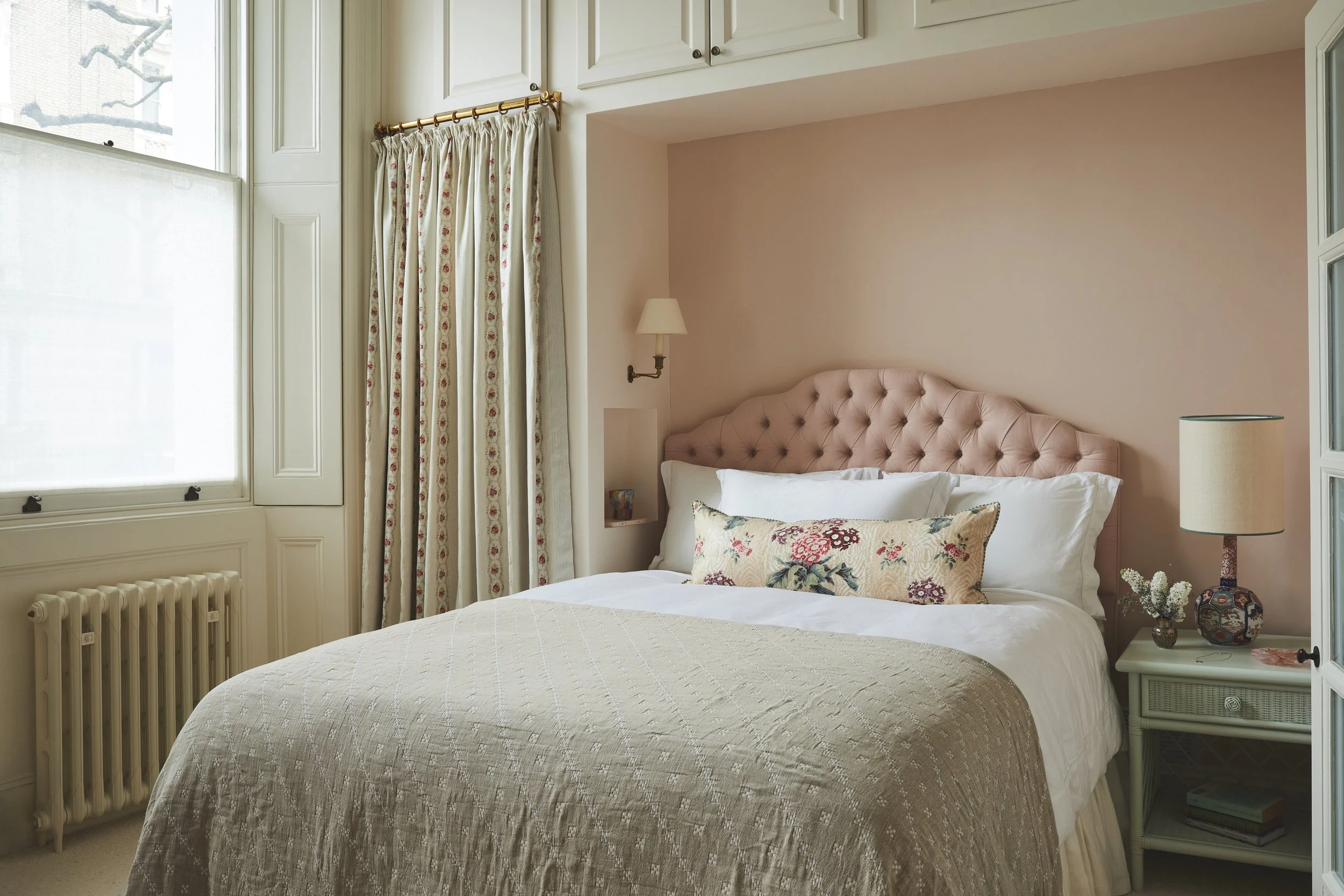 Notting Hill bedroom design, romantic bedroom