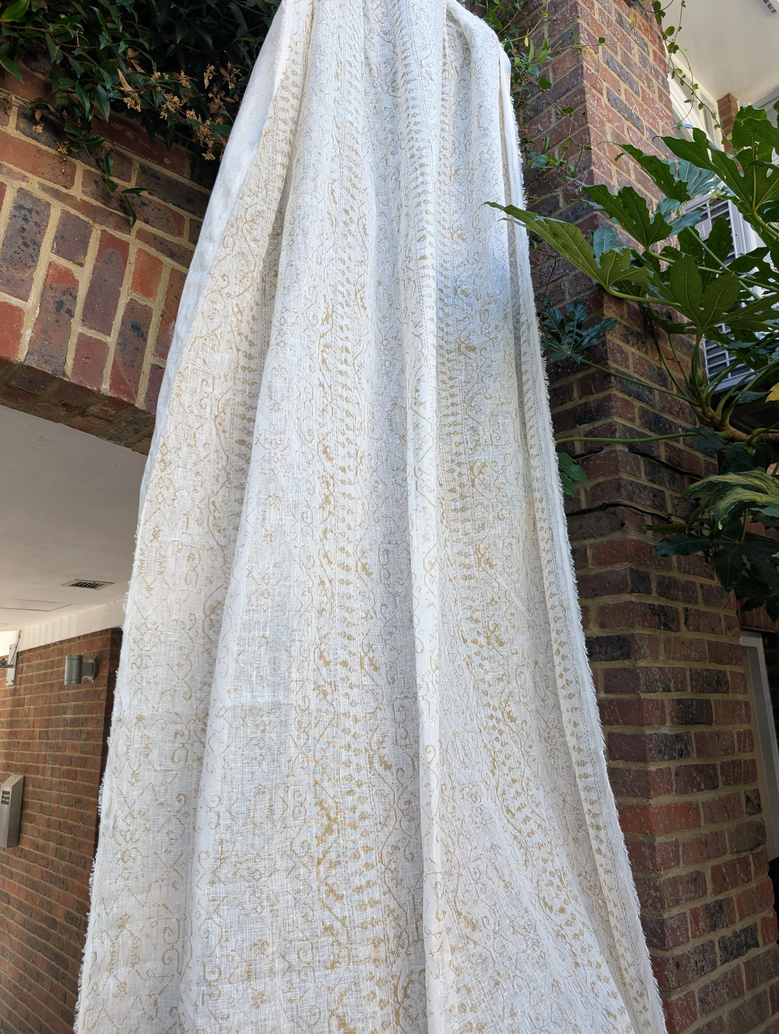 Custom col Soane ‘Symi’ on Ivory Sheer