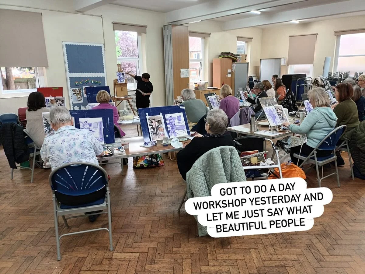 @wytonmills @hallgreenart  Had a great day working together for a day workshop in Birmingham what a delight ! Everyone I met were a joy it makes you realise art is such a joyful part of life if you embrace it #art#artist#group#teaching#birmingham#pai
