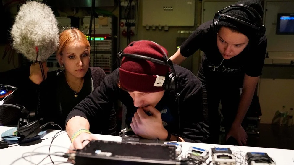 Dialoge, Foleys oder Filmmusik bilden den Sound