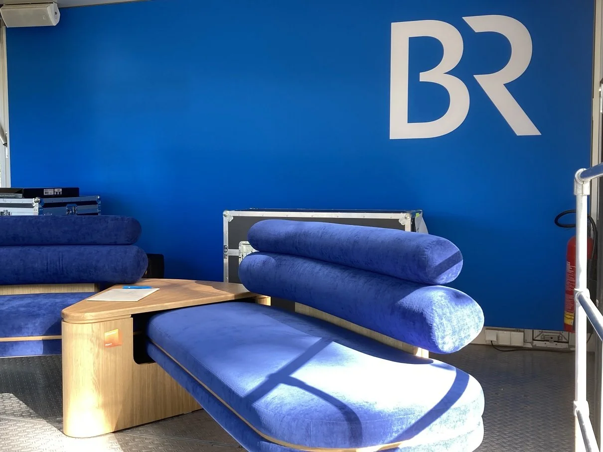 Die Blaue Couch auf Bayern 1 mit Dominique Knoll und Thorsten Otto