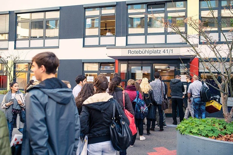 Das Bachelor@IBM Programm wird in enger Kooperation mit der DHBW Stuttgart am zentralen Campus am Rotebühlplatz 41 angeboten