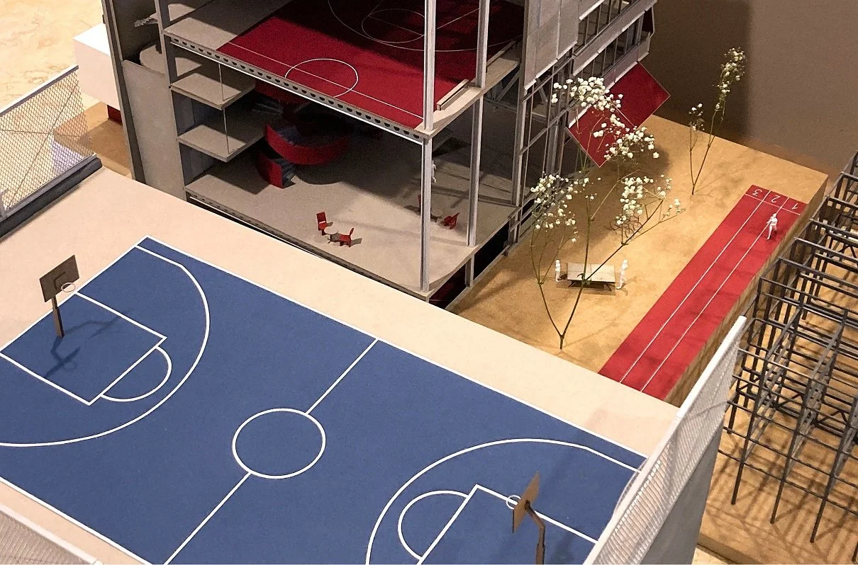 Designprojekt ‘Munich Athletic Club’: Die beiden Sporthallen bieten jeweils Platz für ein Standard-Sportfeld von 13,5 m × 25 m