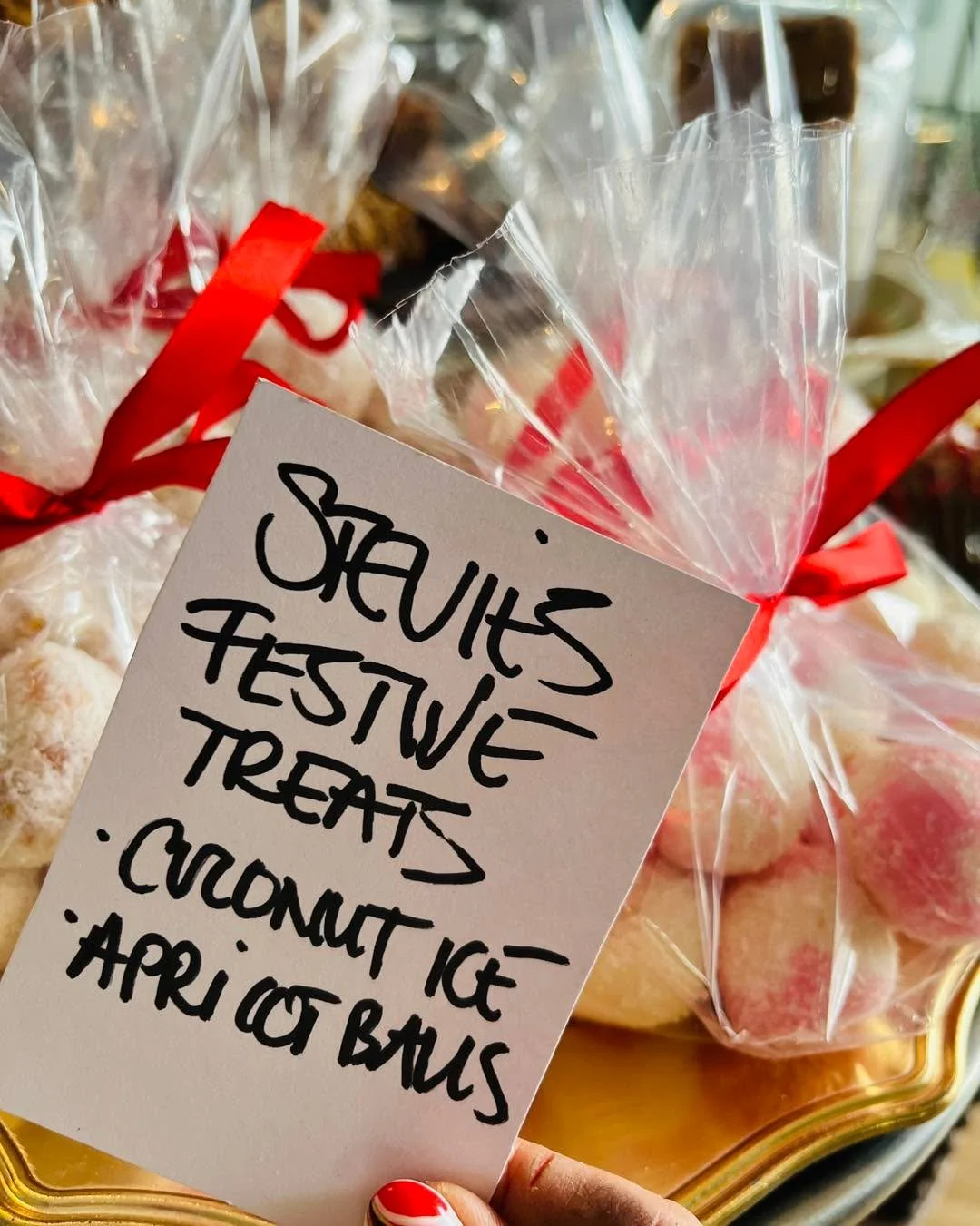 Something festive happening at Stevie&rsquo;s

Our weekend specials are up and running so call past have a bite to eat and check out some of the most wonderful products and produce in the area 

Open 7 days 

6am-2pm

#bexley #sustainableproduce #Hur