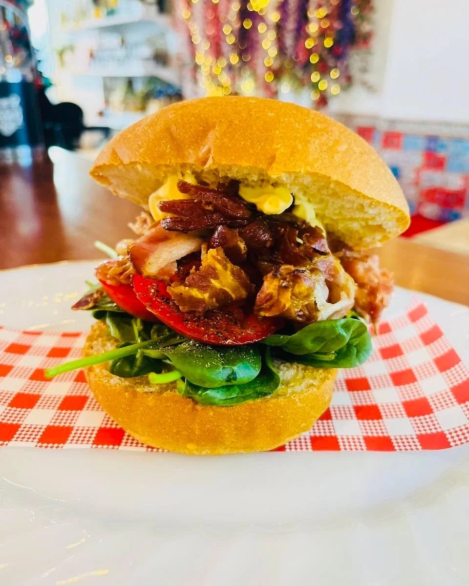 Sundays are special at Stevie&rsquo;s so come on down and join in the fun with delicious specials on offer 

If you have not tried our bacon and egg roll we suggest you do! 

Open all day until 2pm

#Sunday #morning #cafes #greatcoffeelocal #coffee #