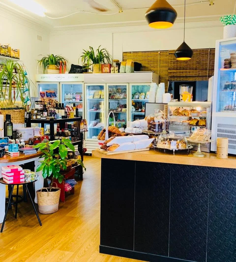 Then and now shots 
It&rsquo;s hard to believe the changes that have happened over the past 6 years and we want to say a big thank
You to all of you that have helped Stevie&rsquo;s become what we are today 🥰