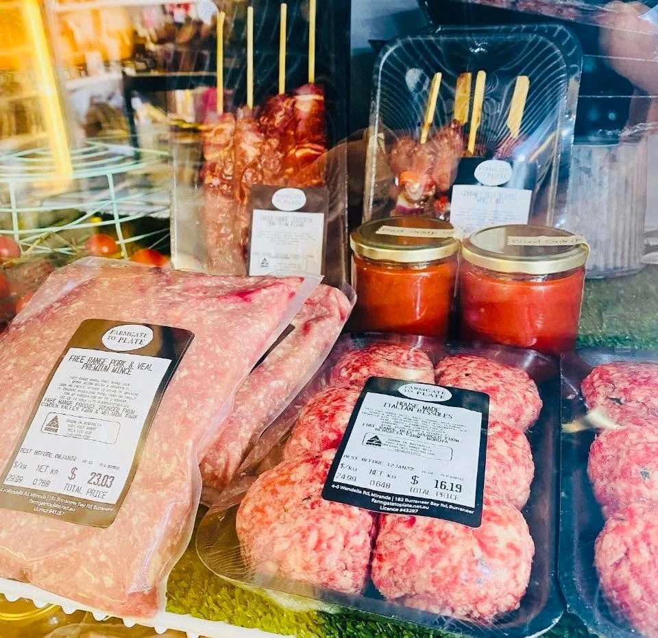 The fridge is full of goodies ready for a bbq weekend - make it even easier and pair your choice of protein up with some
Of our gourmet salads!

#food #bbq #stevies #sausage #kebabs #weekend #weekends #weekendstyle #weekendstyle❤️ #weekendstyle❤️💯💛
