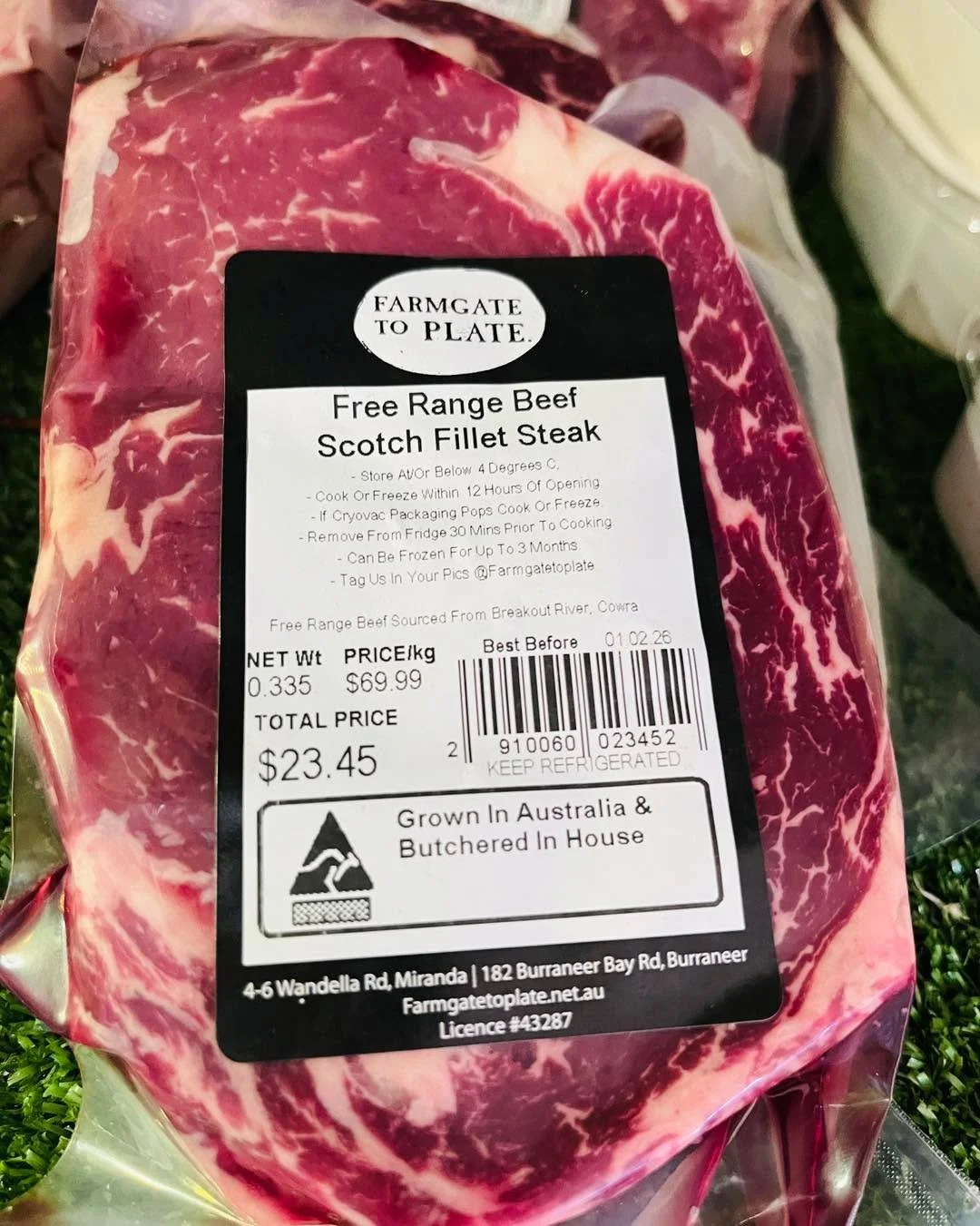 Sunny Sunday on the corner at Stevie&rsquo;s 

Our weekend specials are up and we sold out of our Auzzie prawn roll yesterday and it&rsquo;s back on the menu today!

Call by and grab your bbq  essentials and some delicious gourmet salads for Australi