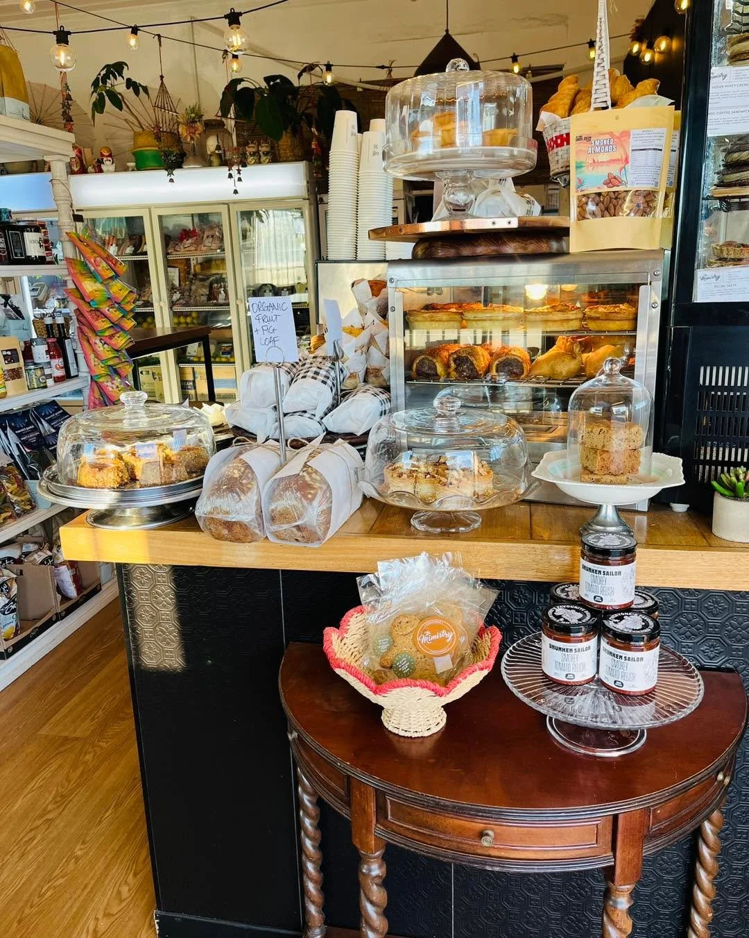 Another perfect weather day to come and celebrate all things that are delicious today Stevies Little Shop 

Serving it up all day until 2pm 😀

#womeninbusiness #realfood #carltoncafe #small #bexley #Hurstville #supportlocalsydney #gourmetfood #corne