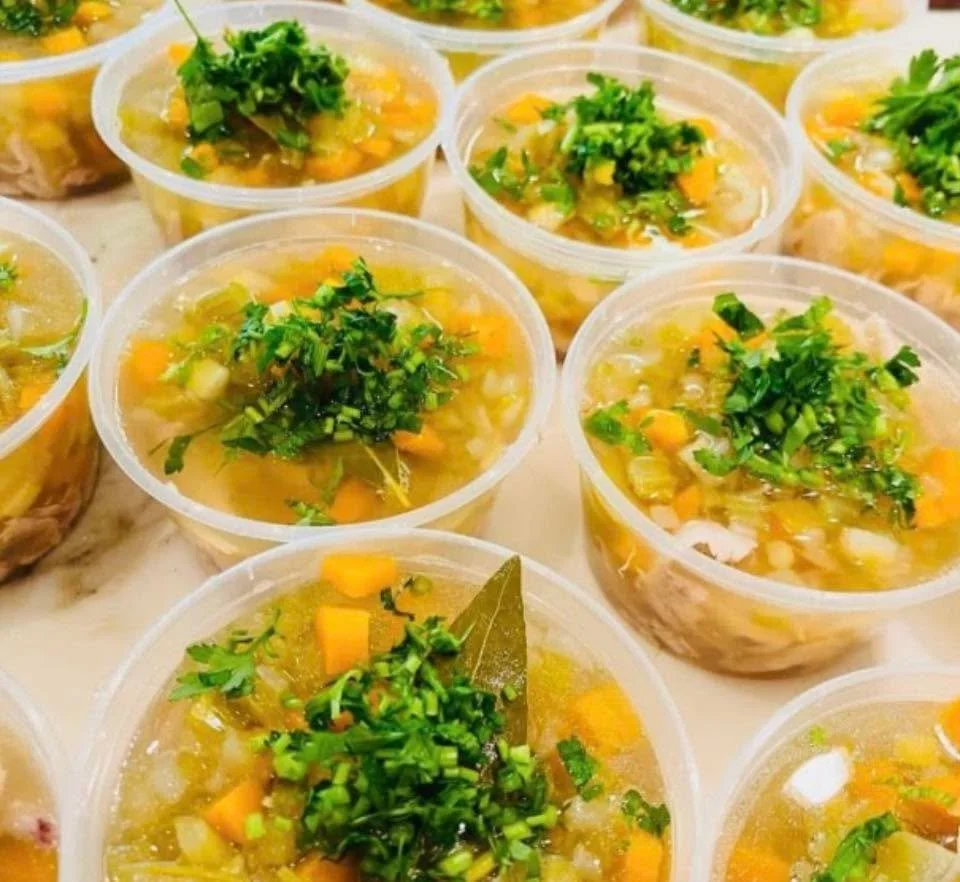 If your feeling like a pick me up our&hellip;.
Best Eva chicken soup may be just what you need?!
We also have fresh to go

Pumpkin soup finished with ricotta
And
Potato bacon and pea soup 

Find them in our fridges or have a browse in our frozen prep