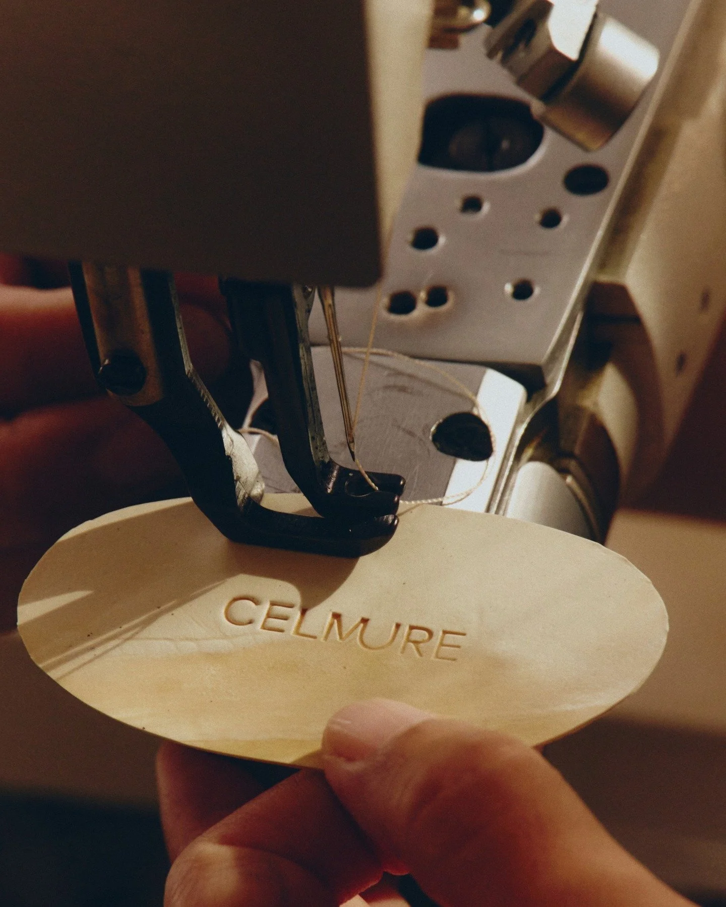 Celmure, developed by @mycelinc, is officially redefining what mycelium based materials can offer by harnessing bio-polymeric intelligence to create a 100% bio-based and biodegradable material that doesn't compromise on performance. Reaching new leve