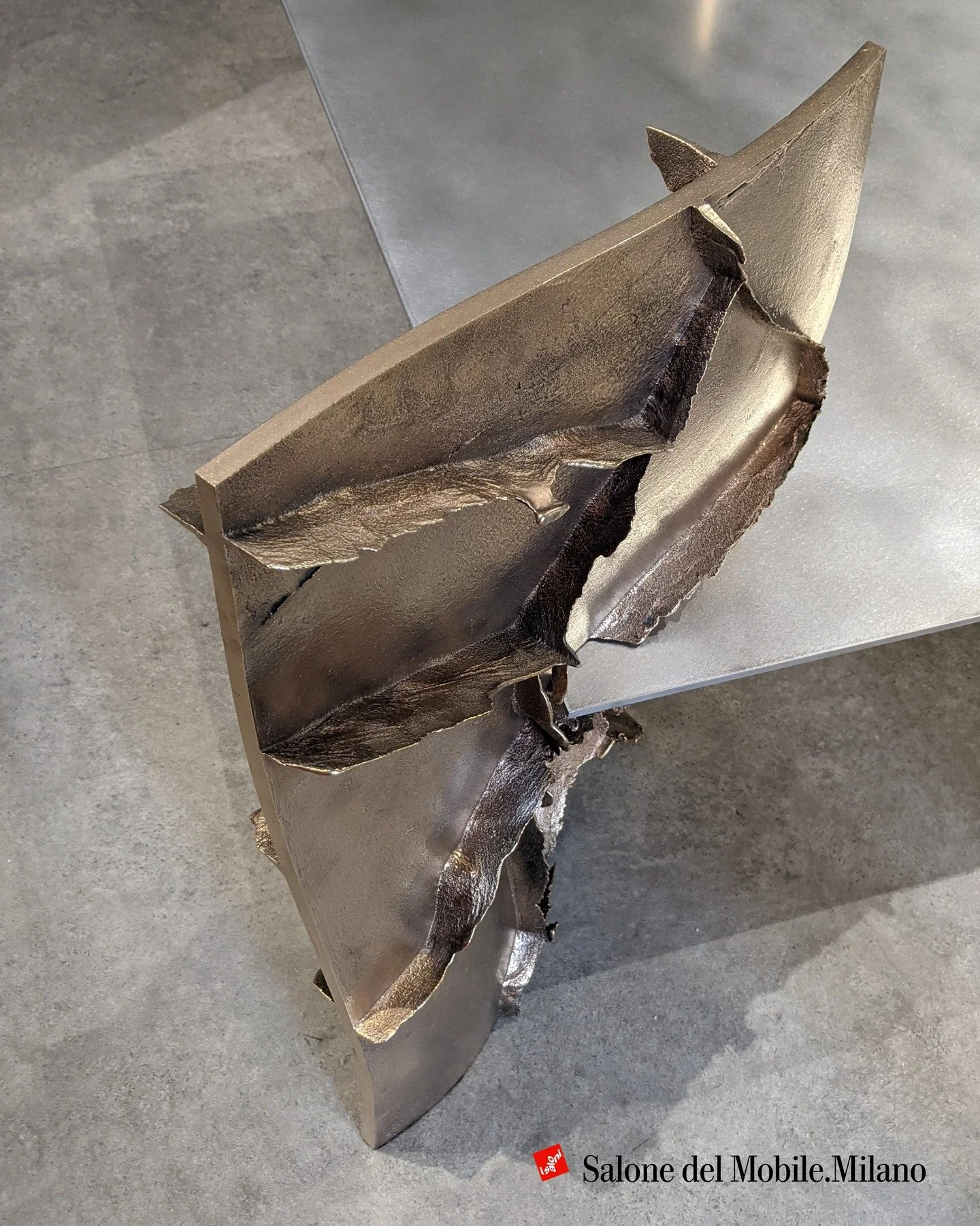 Milan Design Week Day 3.
One trend we predicted a few years ago and have been enjoyed watching evolve is imperfect CMF. Here imperfect edges are celebrated for their beauty and unique manufacturing story. Stay tuned for our full Salone del Mobile 202