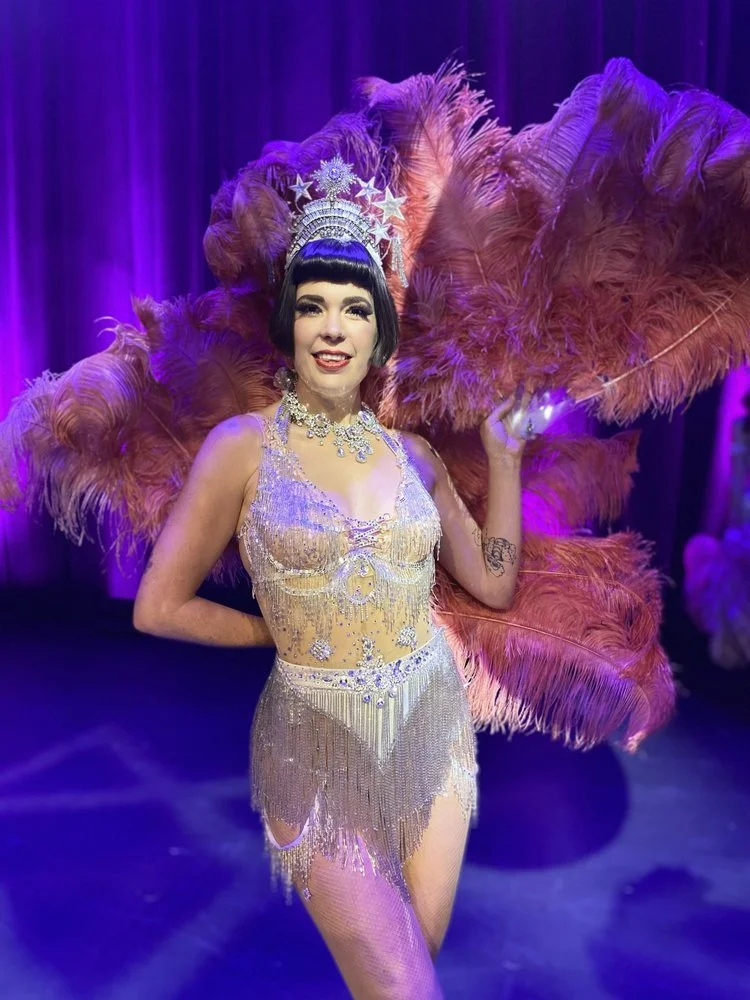 burlesque-dancer.jpeg