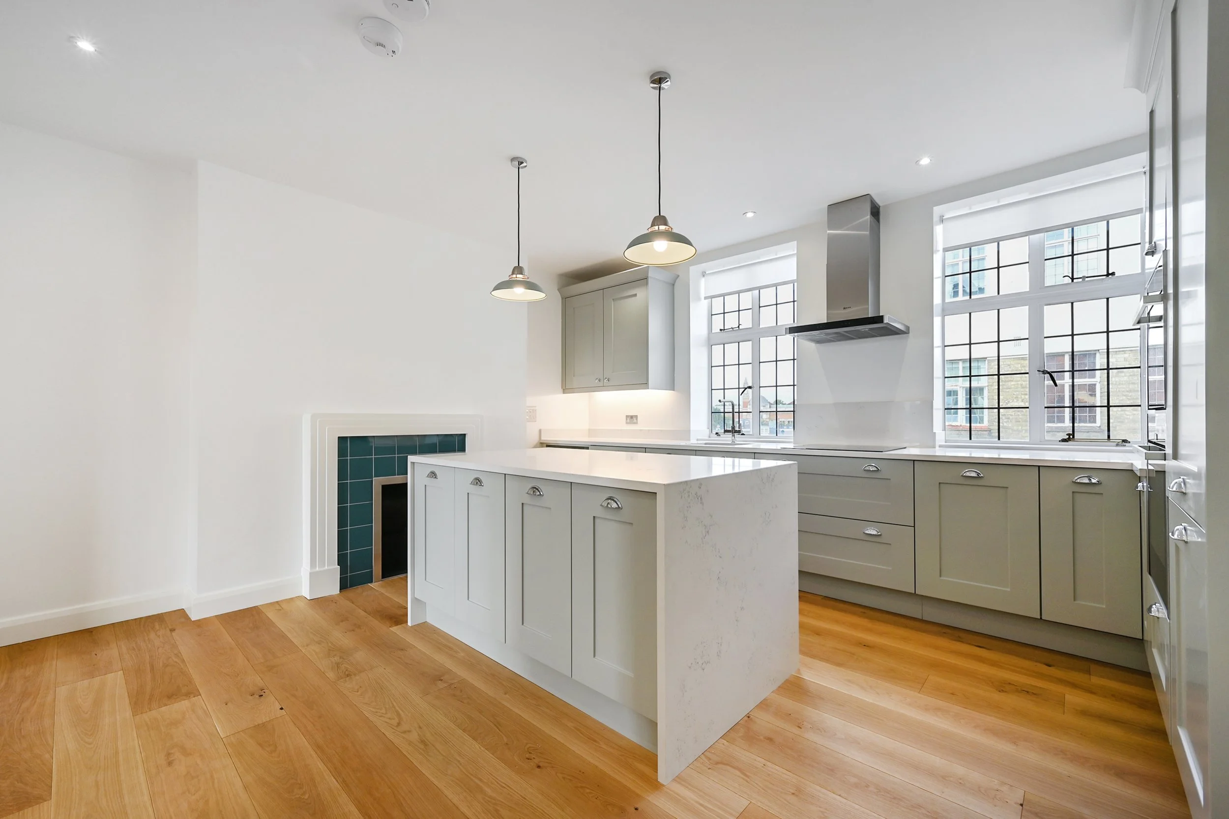 Crompton Ct — Daletrove Kitchens