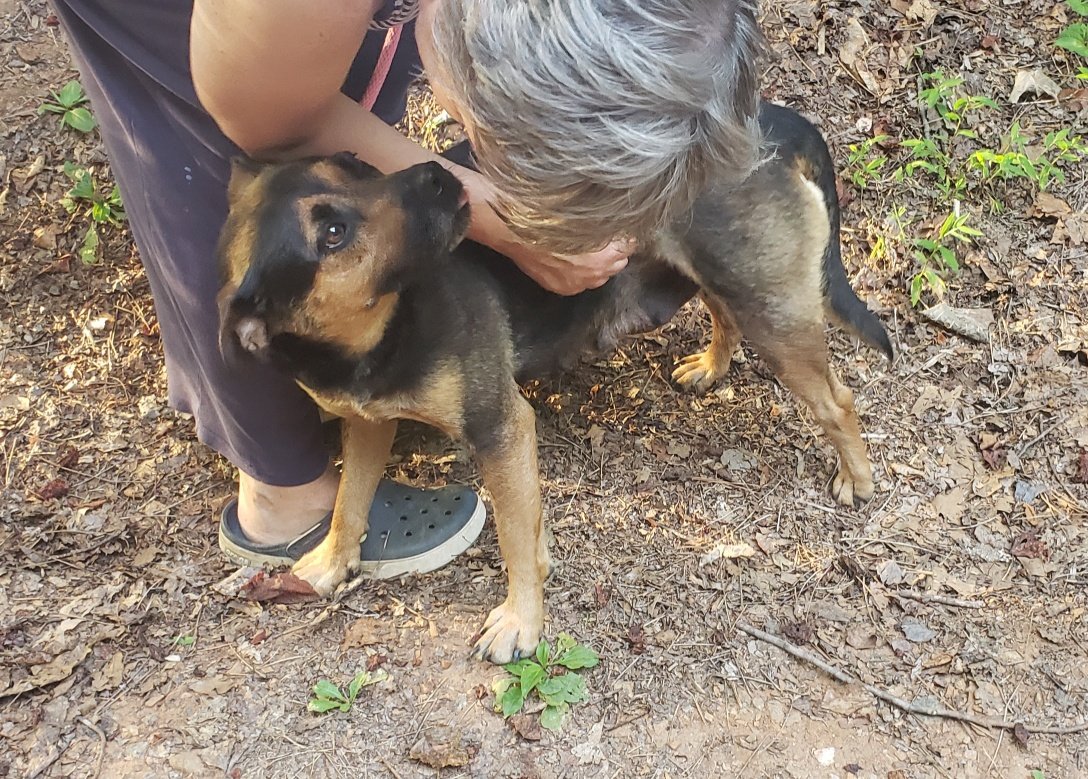 Goldie getting some love from Fonda!