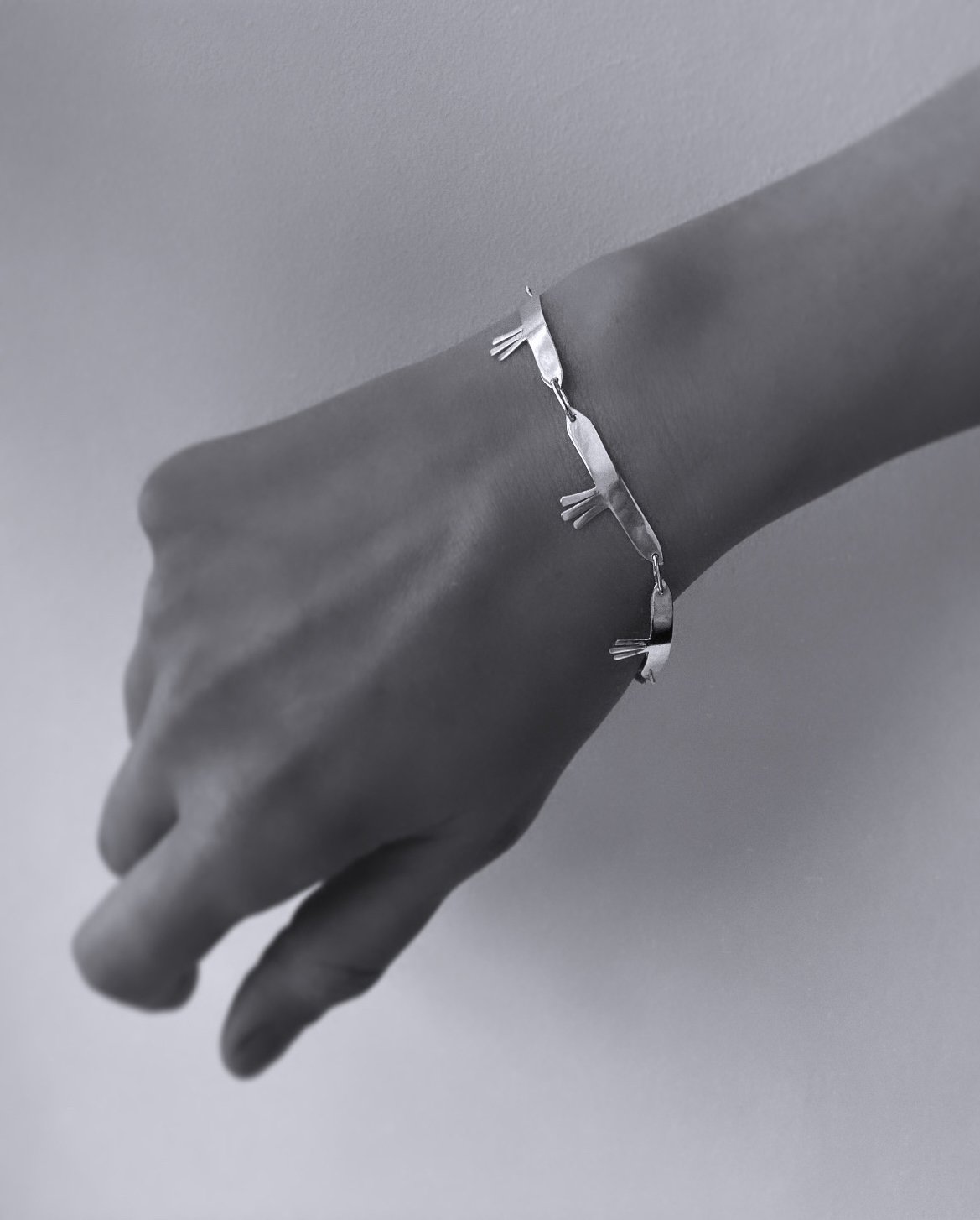 Silver Stamen bracelet worn Lindsay McDonagh.jpeg