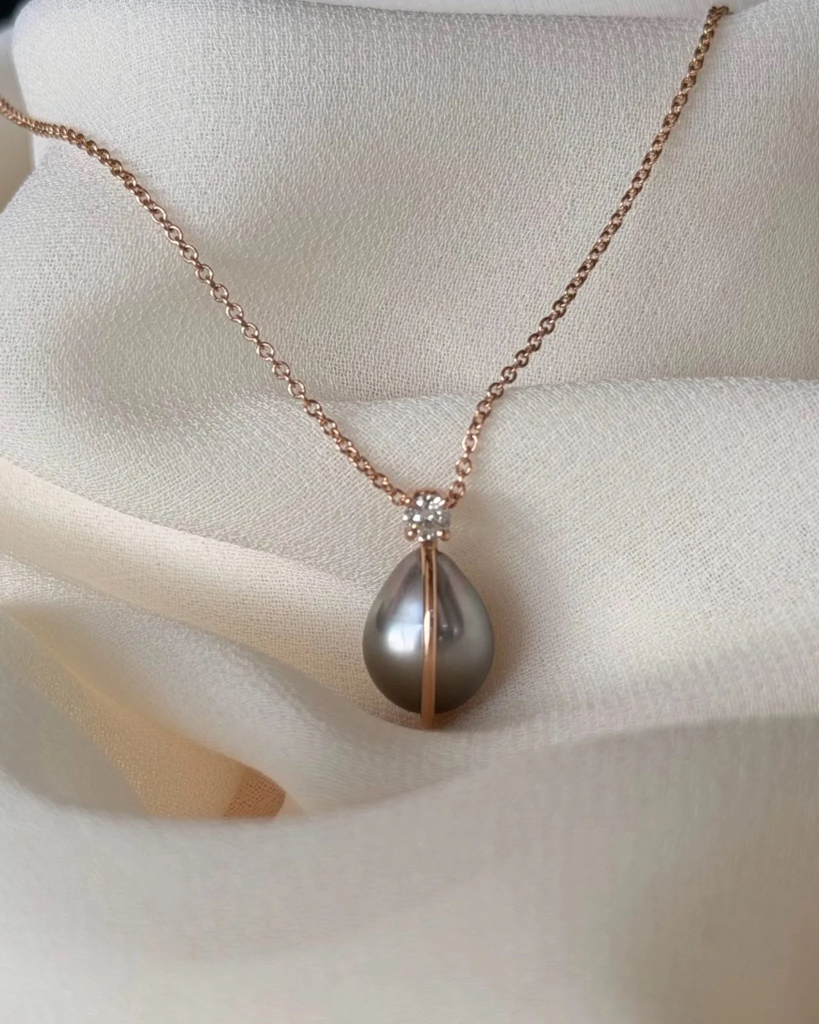 Collana "FILOPERLA" (esemplare N. 7)