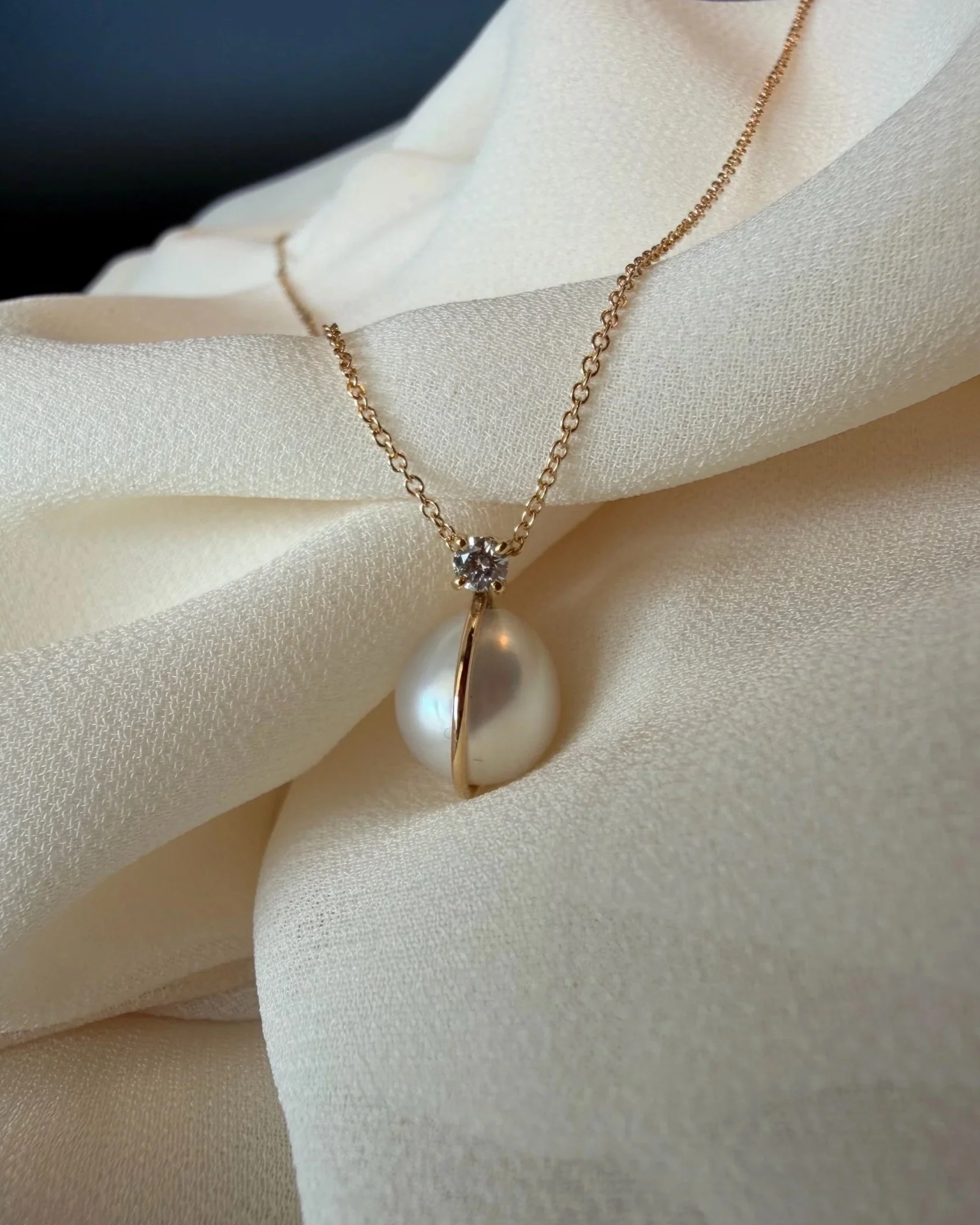 Collana "FILOPERLA" (esemplare N. 6)