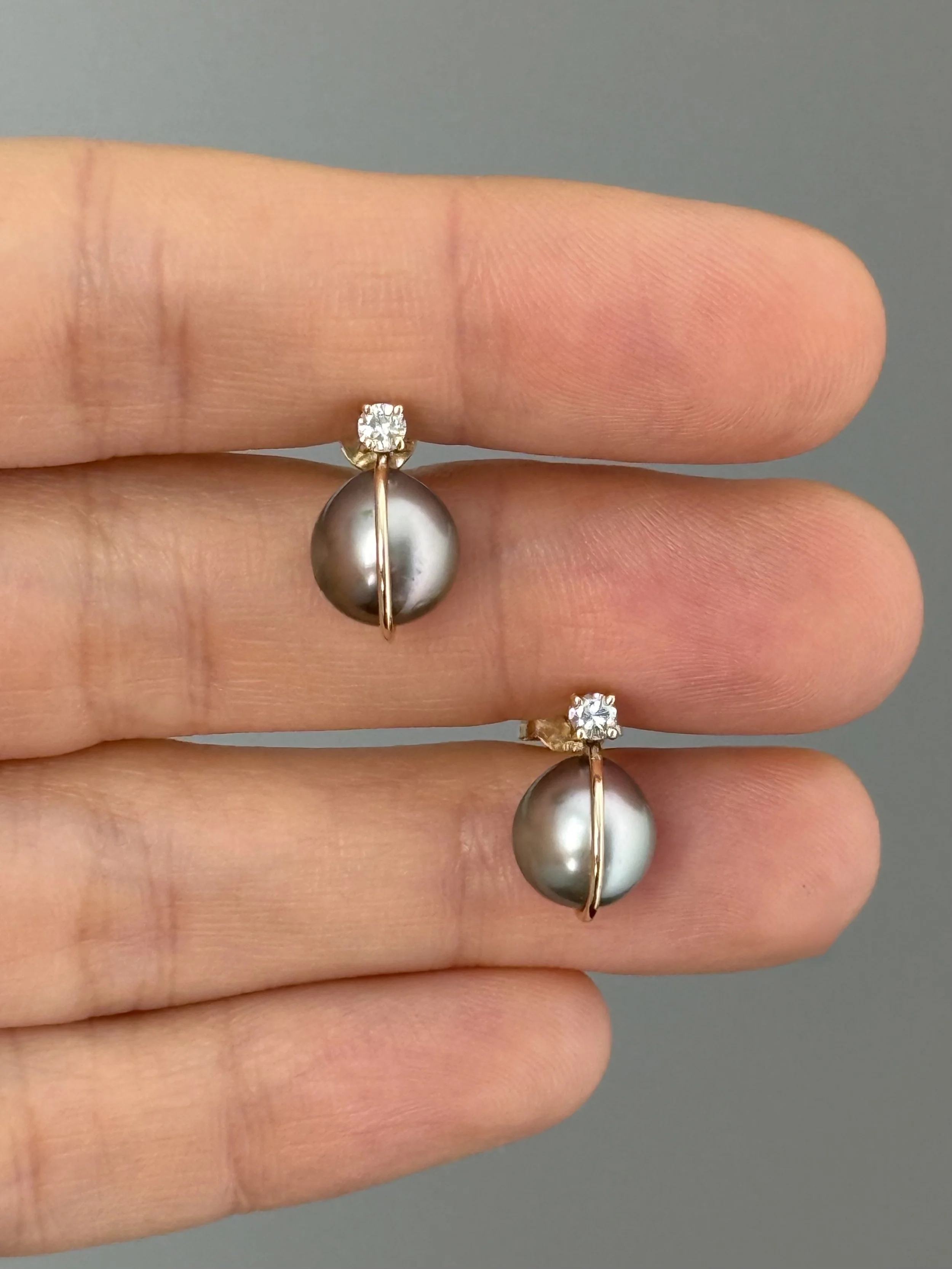 Orecchini "FILOPERLA" (esemplare N.12)