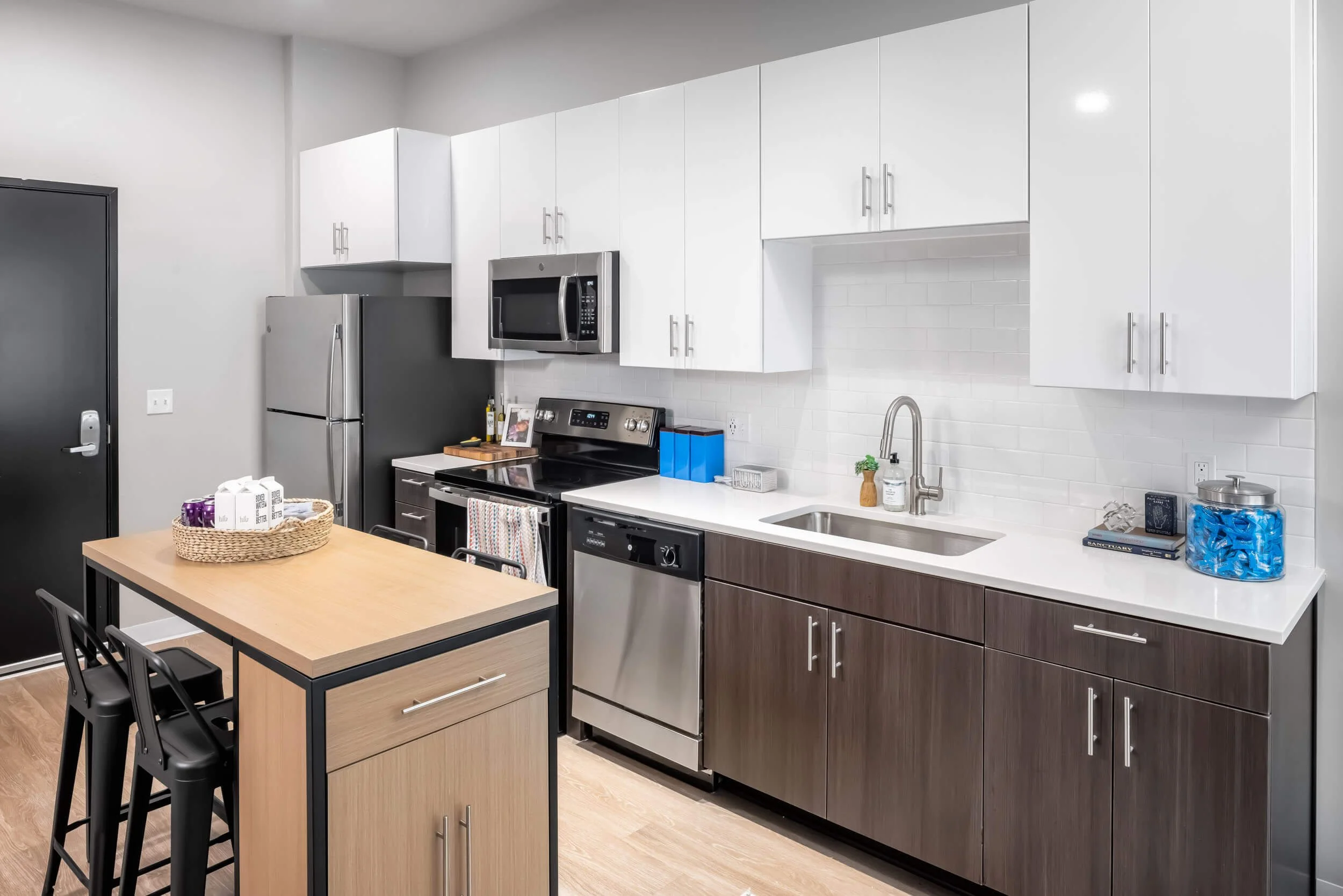 Gallery OffCampus Apartments Near KU — Proxi Lawrence