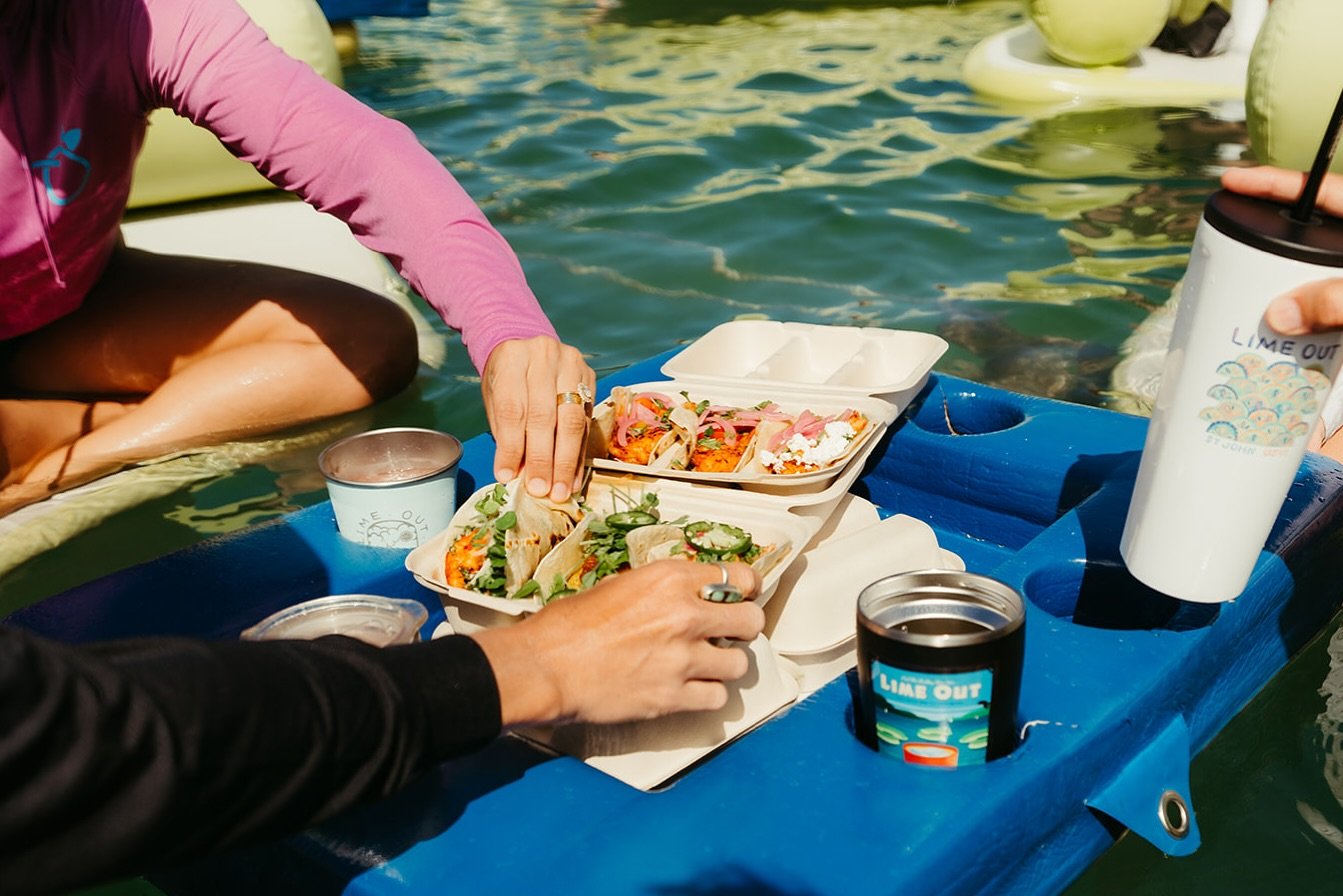Tacos ✔️
Cocktails ✔️ 
Sunshine ✔️ 
On the water ✔️
∕∕∕ OPEN Sunday - Friday &bull; 11:00am - 5:00pm [closed Saturday] 📸: @sarahbswan 
.
. 
. 
#LimeOut #LimeOutVi #CocktailsAndTacos #CoralBay #StJohn #USVirginIslands #USVI #SunsOutLimeOut #InstaTrav