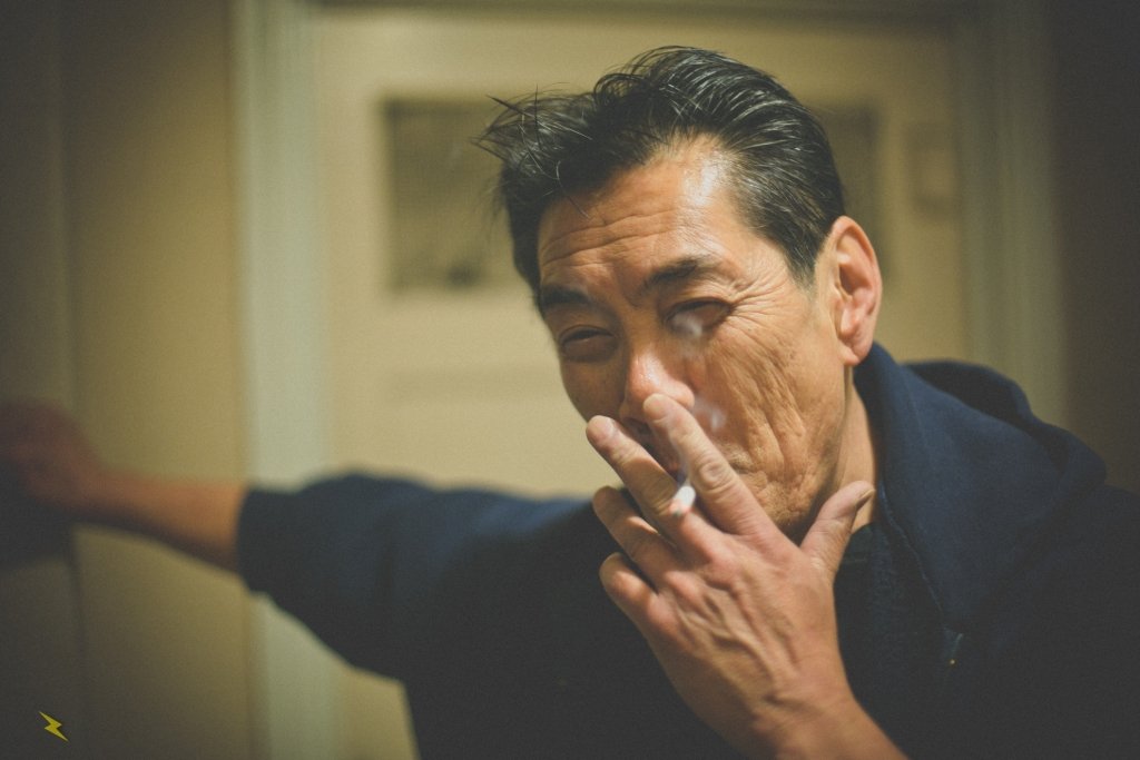 Smoking a Cig