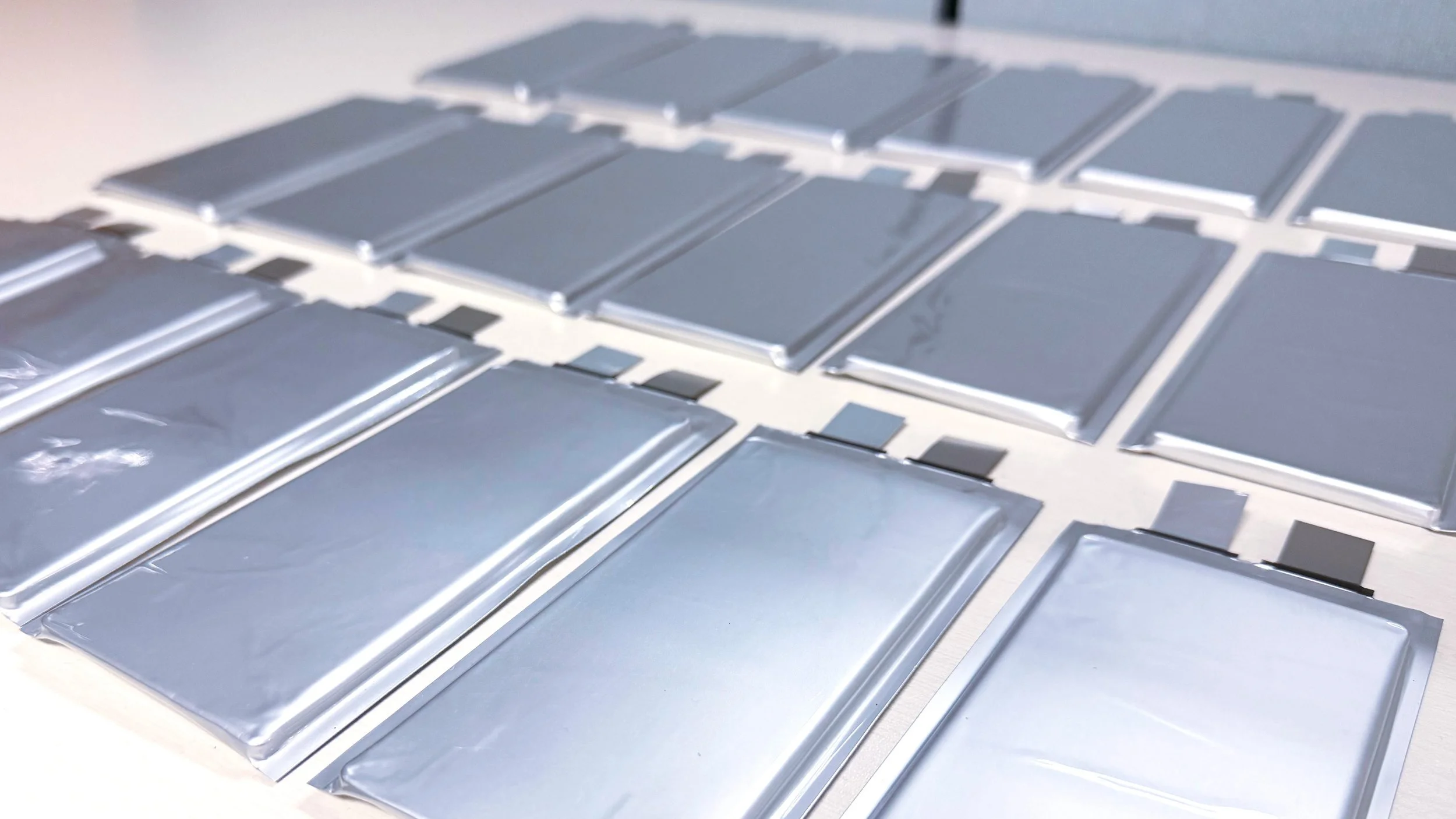 EnPower &amp; Echion  manufacture ultra-high-power battery cells