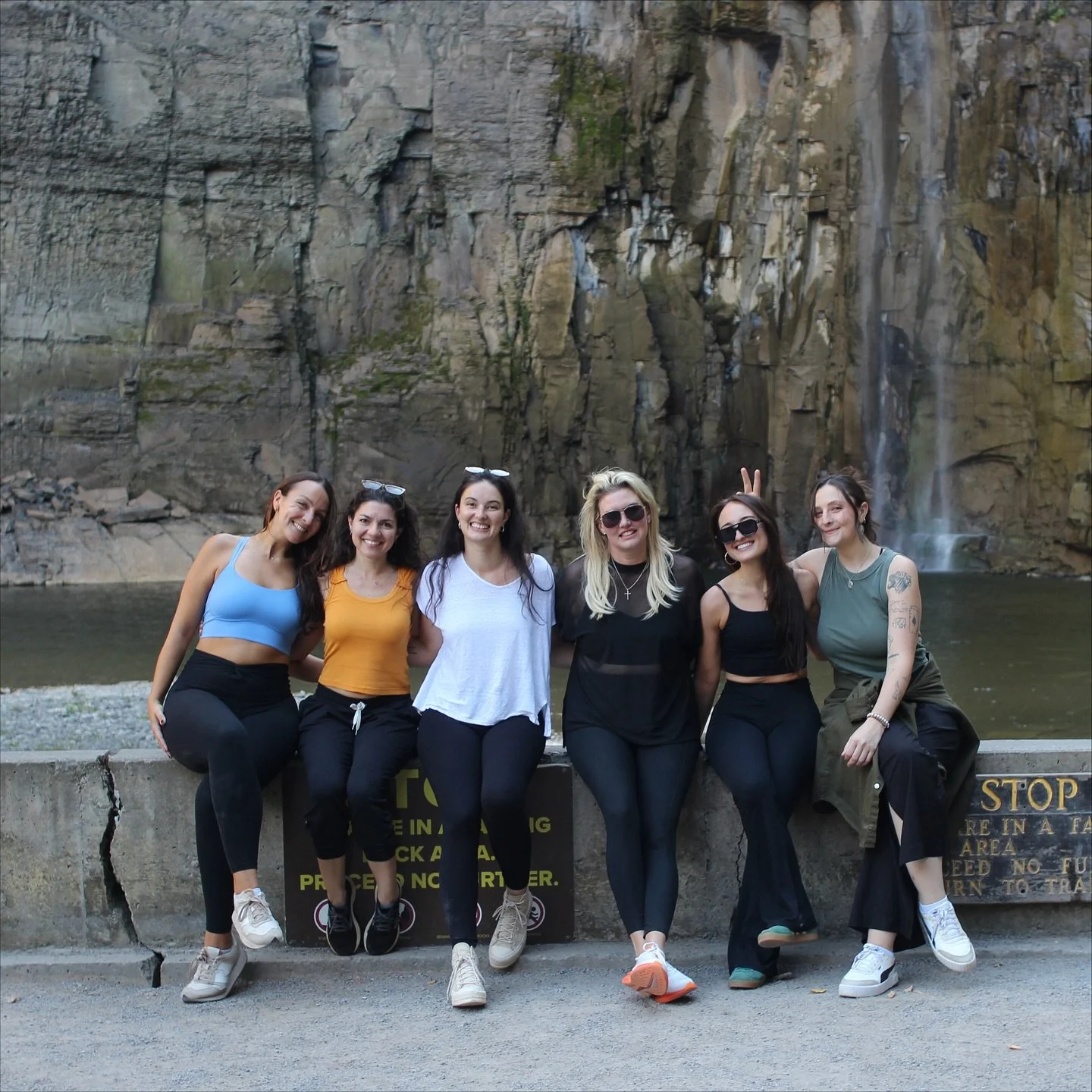 My heart is bursting with love and gratitude for my people&hellip;

Endless gratitude for my main gals, Mic + Amanda for putting together the most intentionally, special weekend by the water filled with great company, insanely delicious farm to table