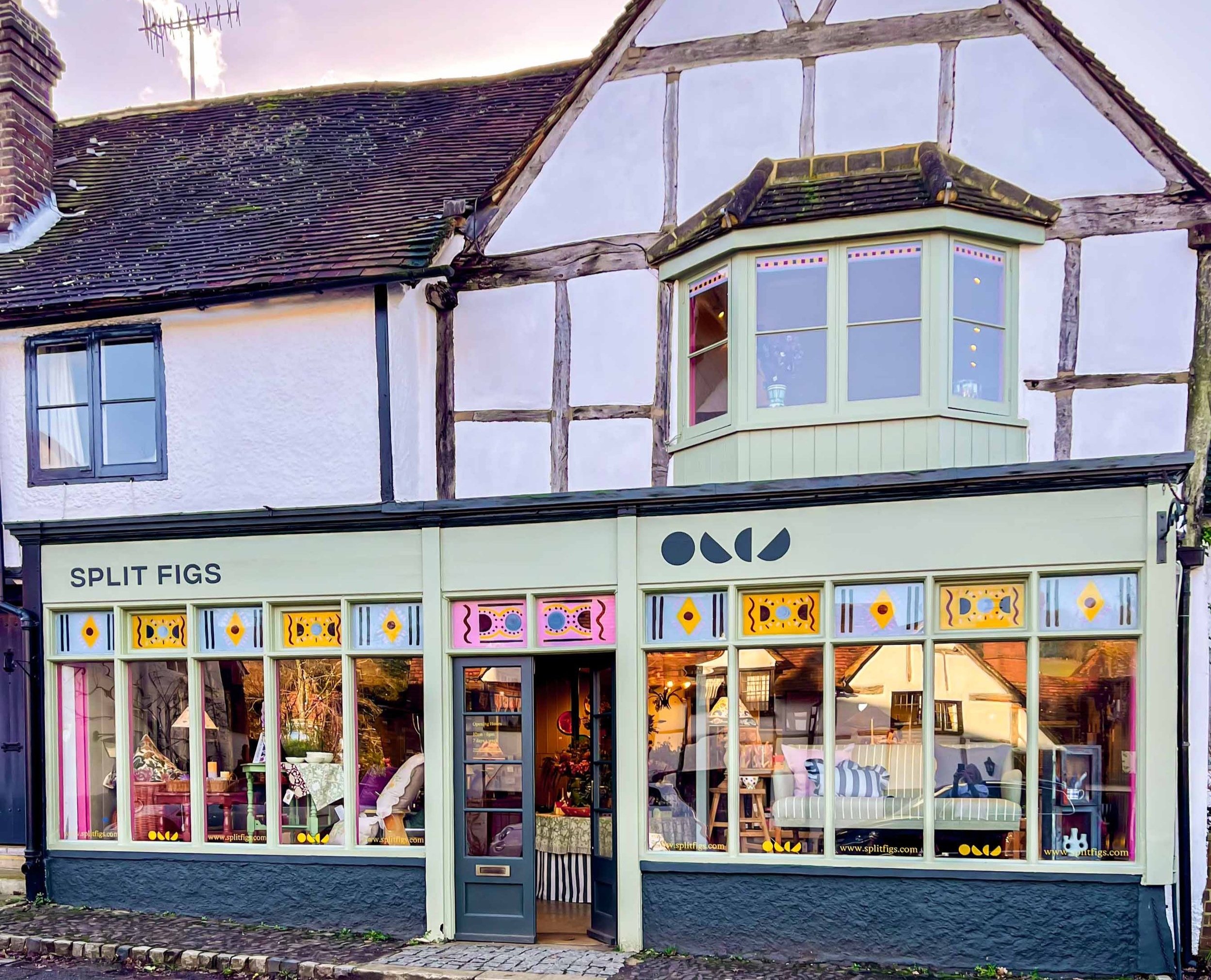 SPLIT FIGS - Helping you Furnish a beautiful life