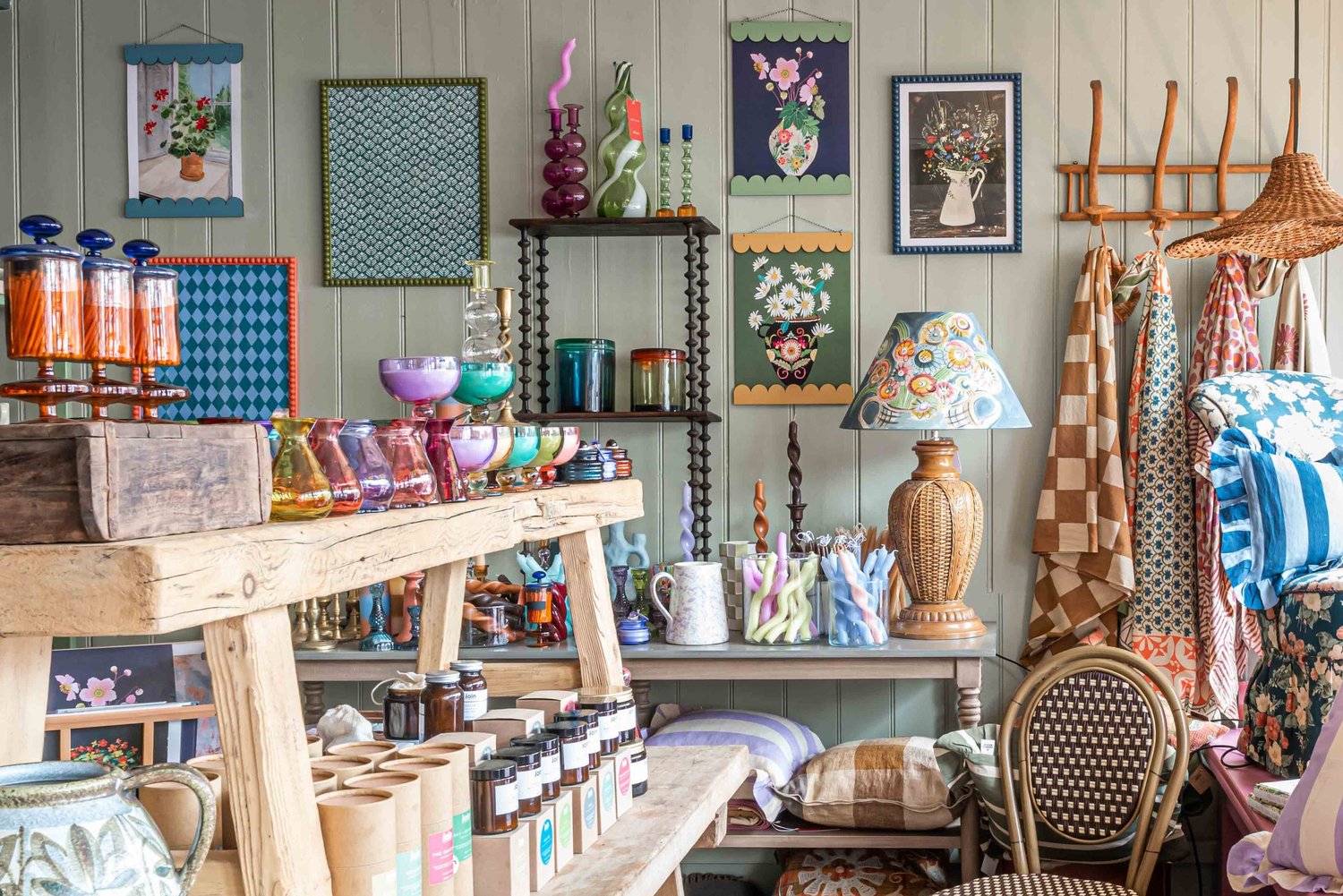 SPLIT FIGS - Helping you Furnish a beautiful life