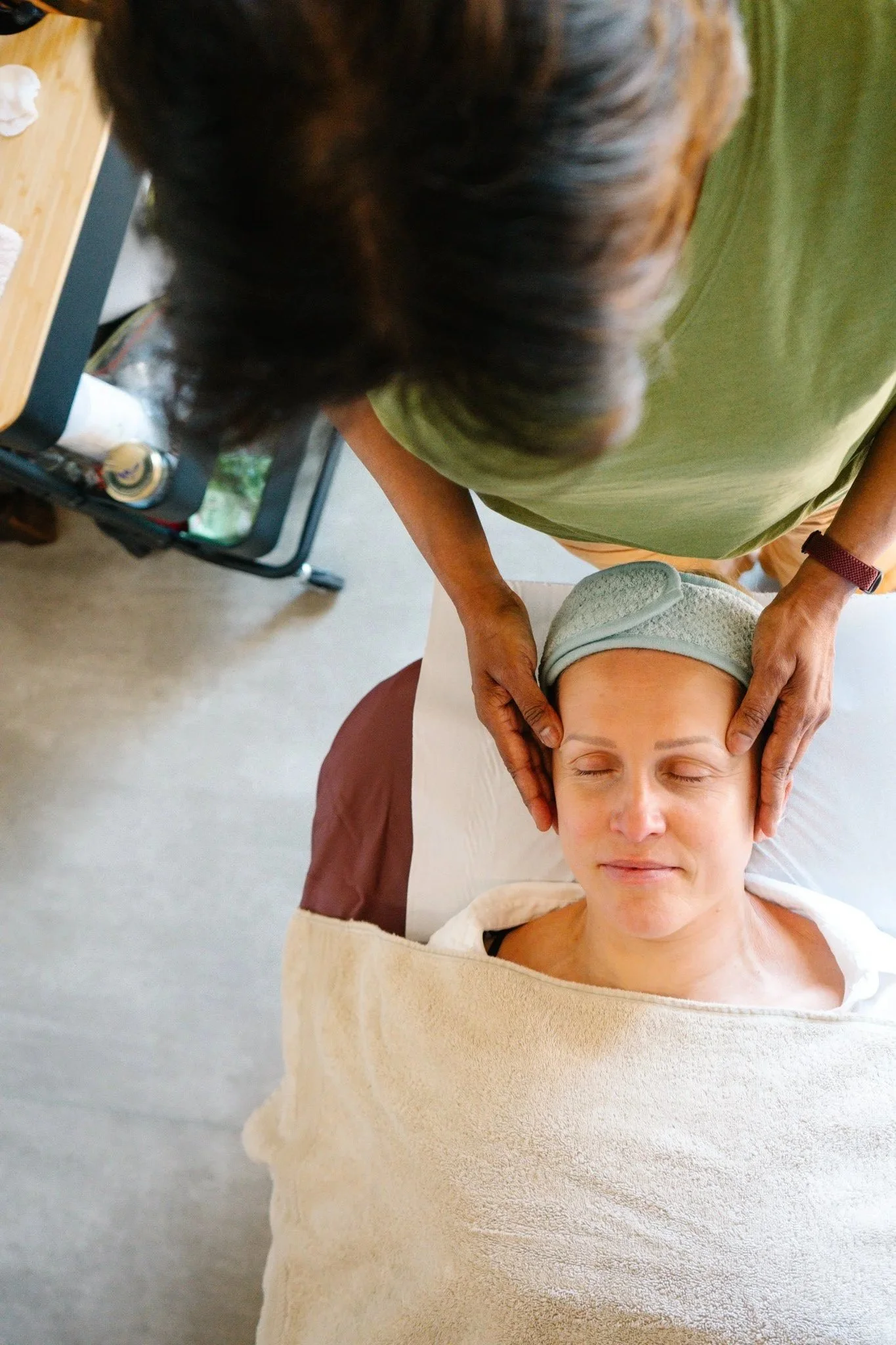 shiranee-ayurveda-face-massage-21.jpg