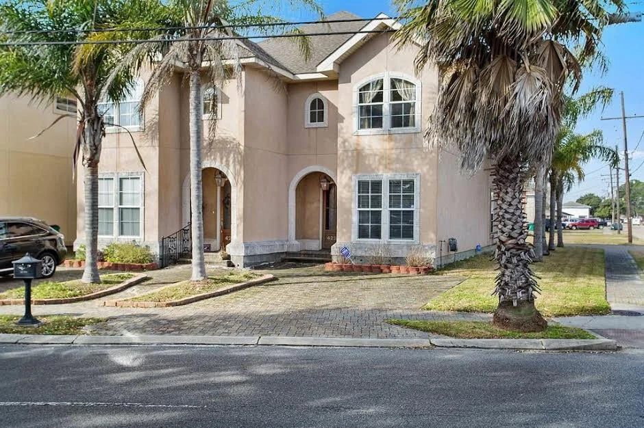 4222 trans front.jpg