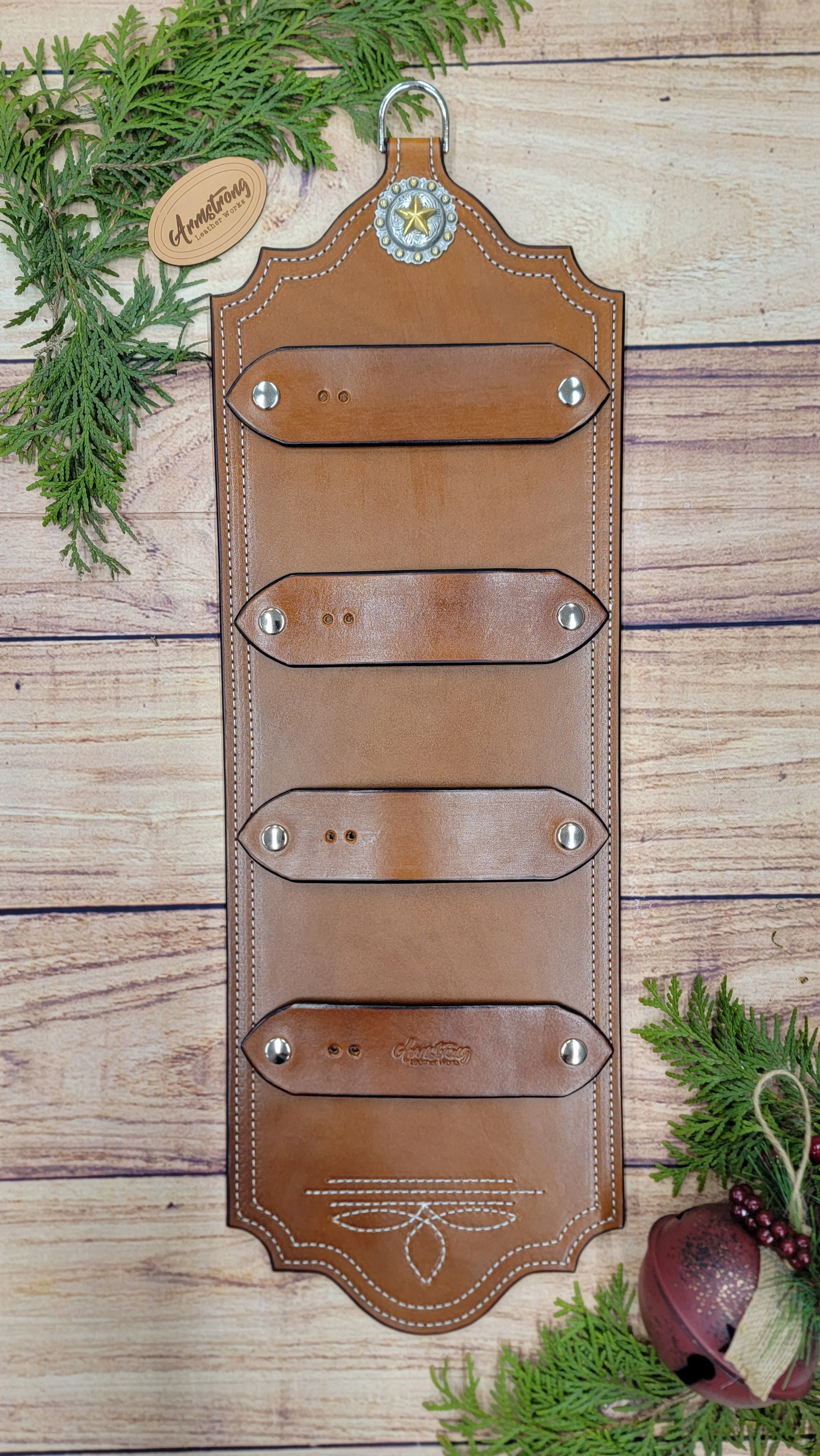 Four Buckle: White Stitching with Berry Star Concho