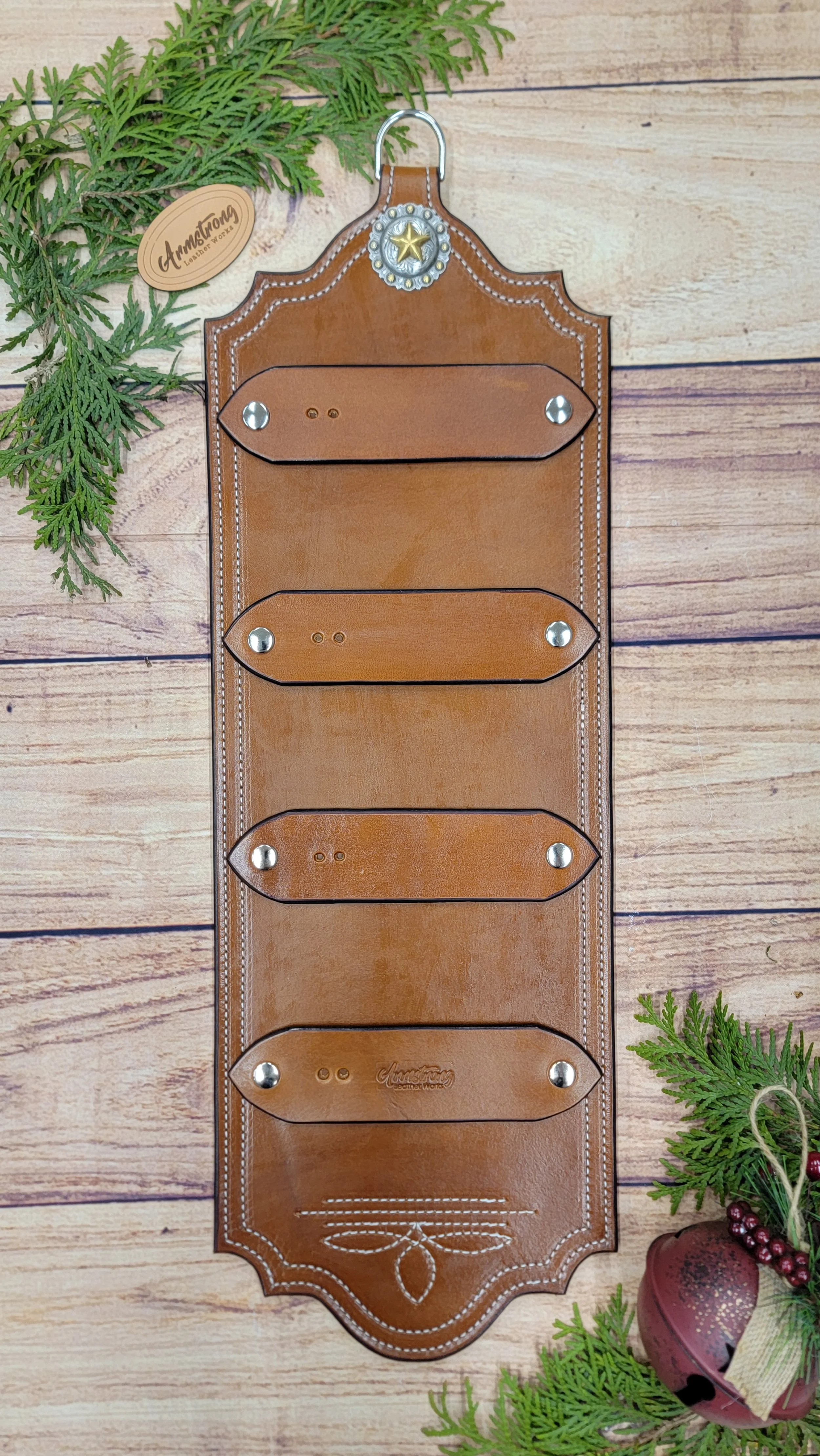 Four Buckle: White Stitching with Berry Star Concho