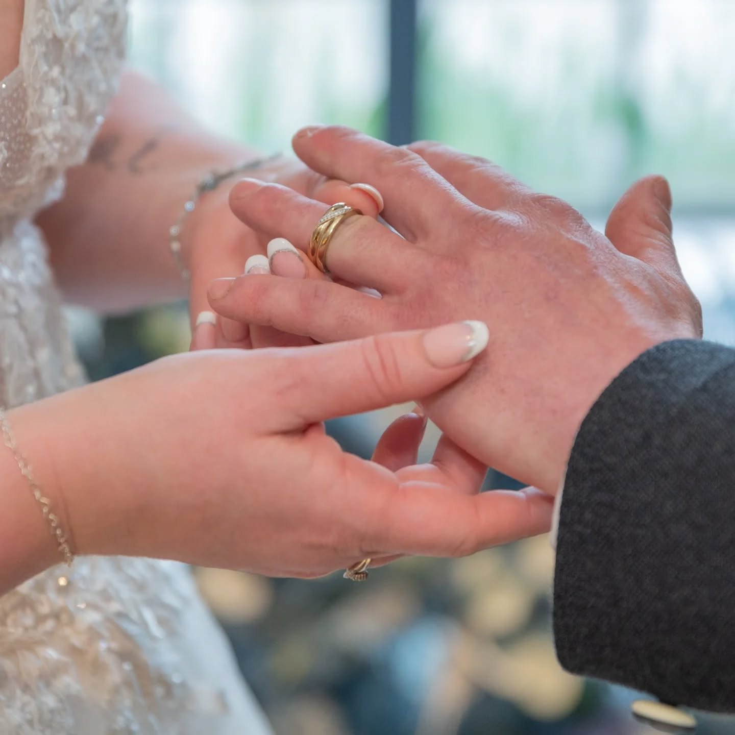 Ring Exchange Tip for you both! 

When it&rsquo;s time to putting the ring on, make sure you don&rsquo;t cover it with your fingers; hold it gently by the sides.

This way, your photographer can capture the moment perfectly, the ring, the hands, the 