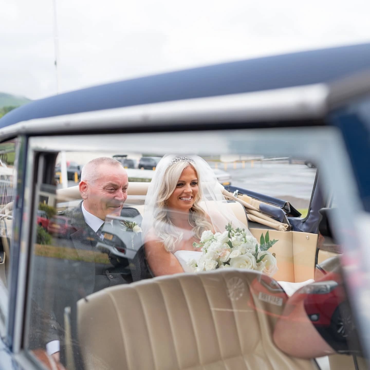 On Saturday, I had the pleasure of working with @alanwphotos at the wedding of Michelle &amp; Chris at the @buckleys_at_the_chartroom

Here are some photos I took on the day

How amazing does the bus and the wedding car look from Ashton wedding cars,