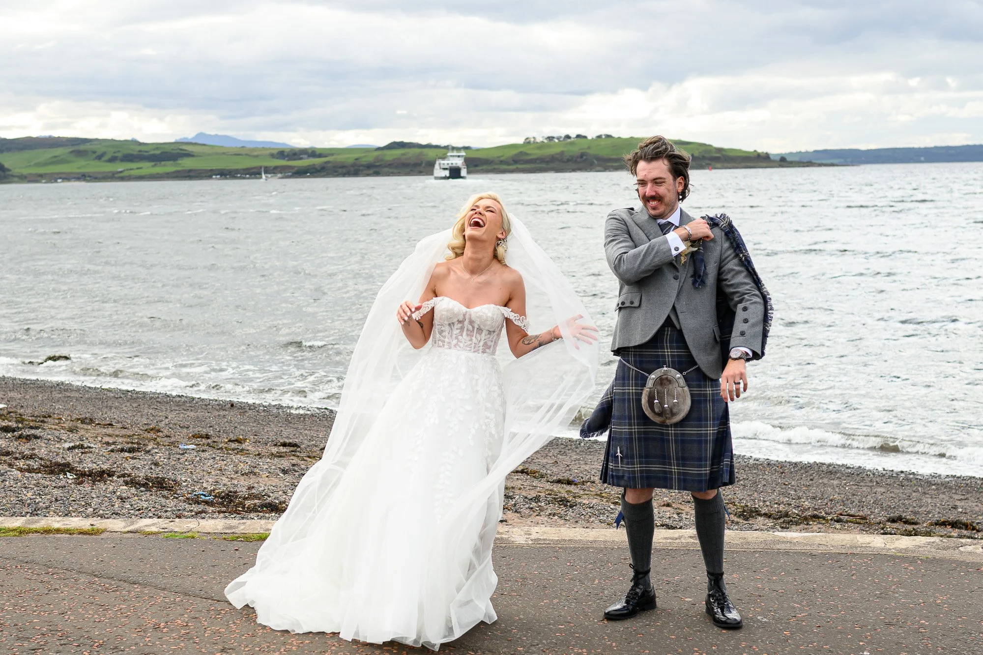 Finding the Right Wedding Photographer for You