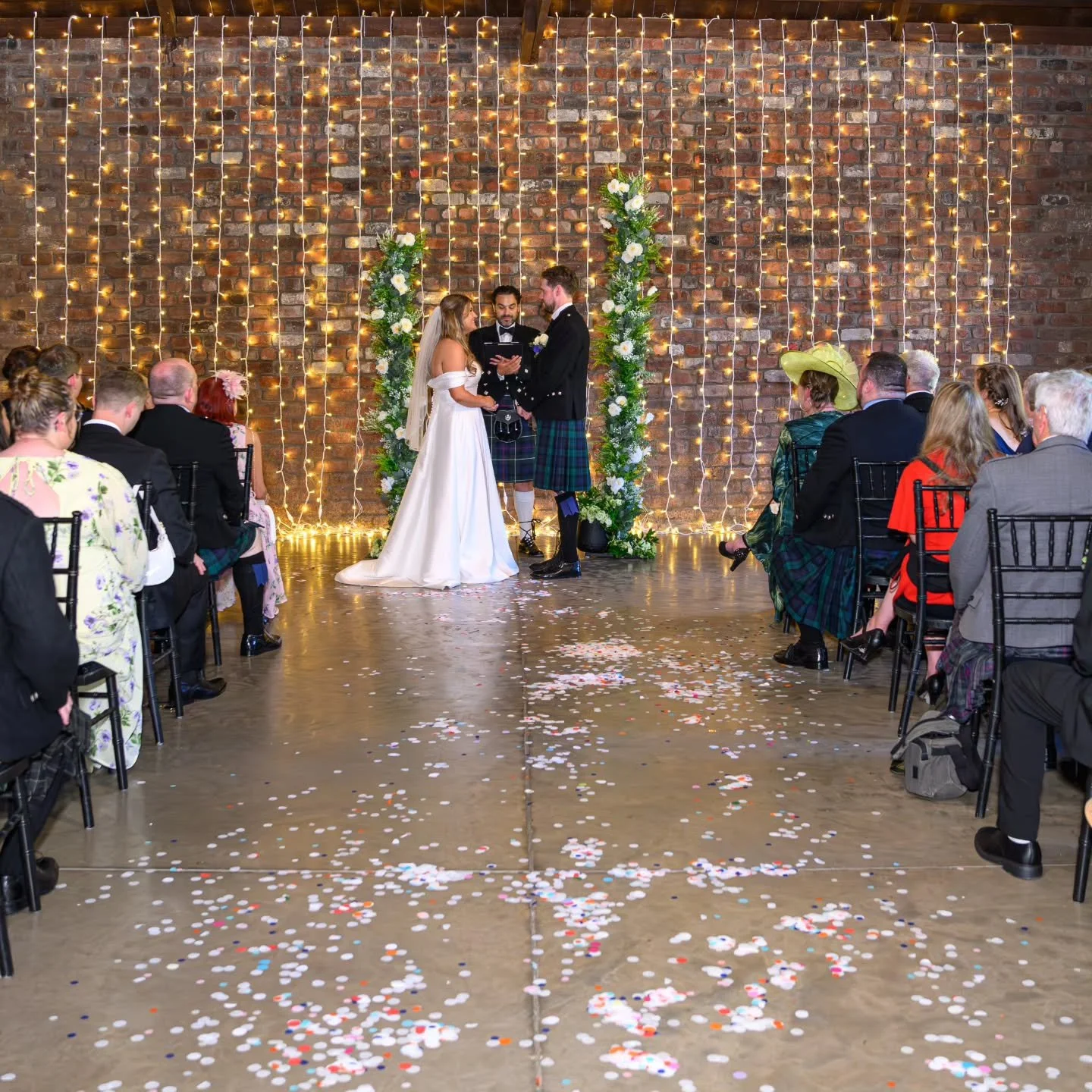 Funniest wedding prank I have seen! 🥫

​Meet Zoe &amp; Andrew. They got married at the beautiful Engine Works in Glasgow last July.

​With the bride&rsquo;s family travelling all the way from Australia and the groom's family coming from Wales, the c