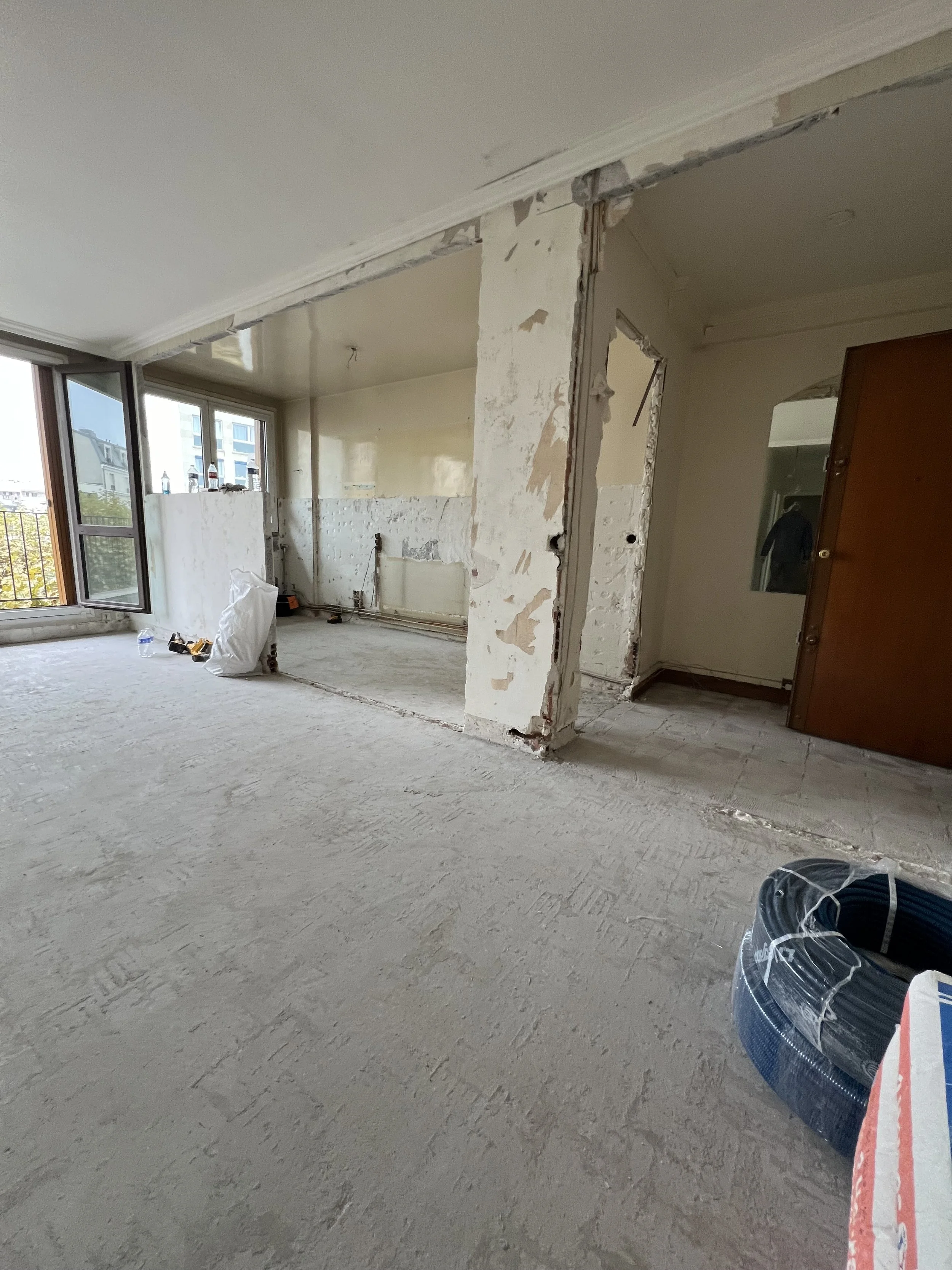 JulBat, vous accompagne dans les modification de structure de votre rénovation.