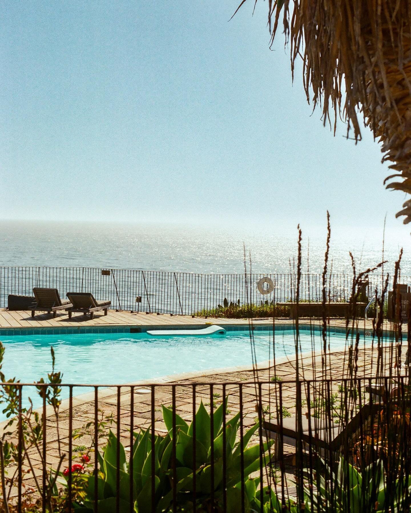 Where horizon, ocean, and pool meet on @kodak Gold 200 🎞️
.
.
.
#filmphotography #filmisnotdead #nikonfe #nikonphotography #nikoncreators #nikonphotos #nikonartists #kodakfilm #kodakgold200 #magazine35mm #shootfilmmag #filmdiscovered #woofermagazine