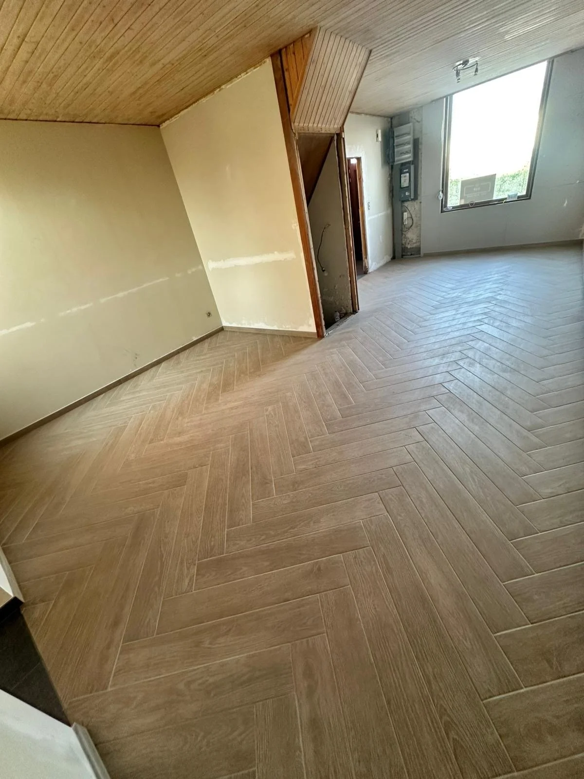 vloer en tegelwerken heist op den berg