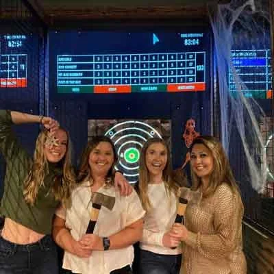 10 REASONS TO VISIT TN AXE AND SMASH FOR AXE THROWING ON YOUR NEXT NIGHT OUT