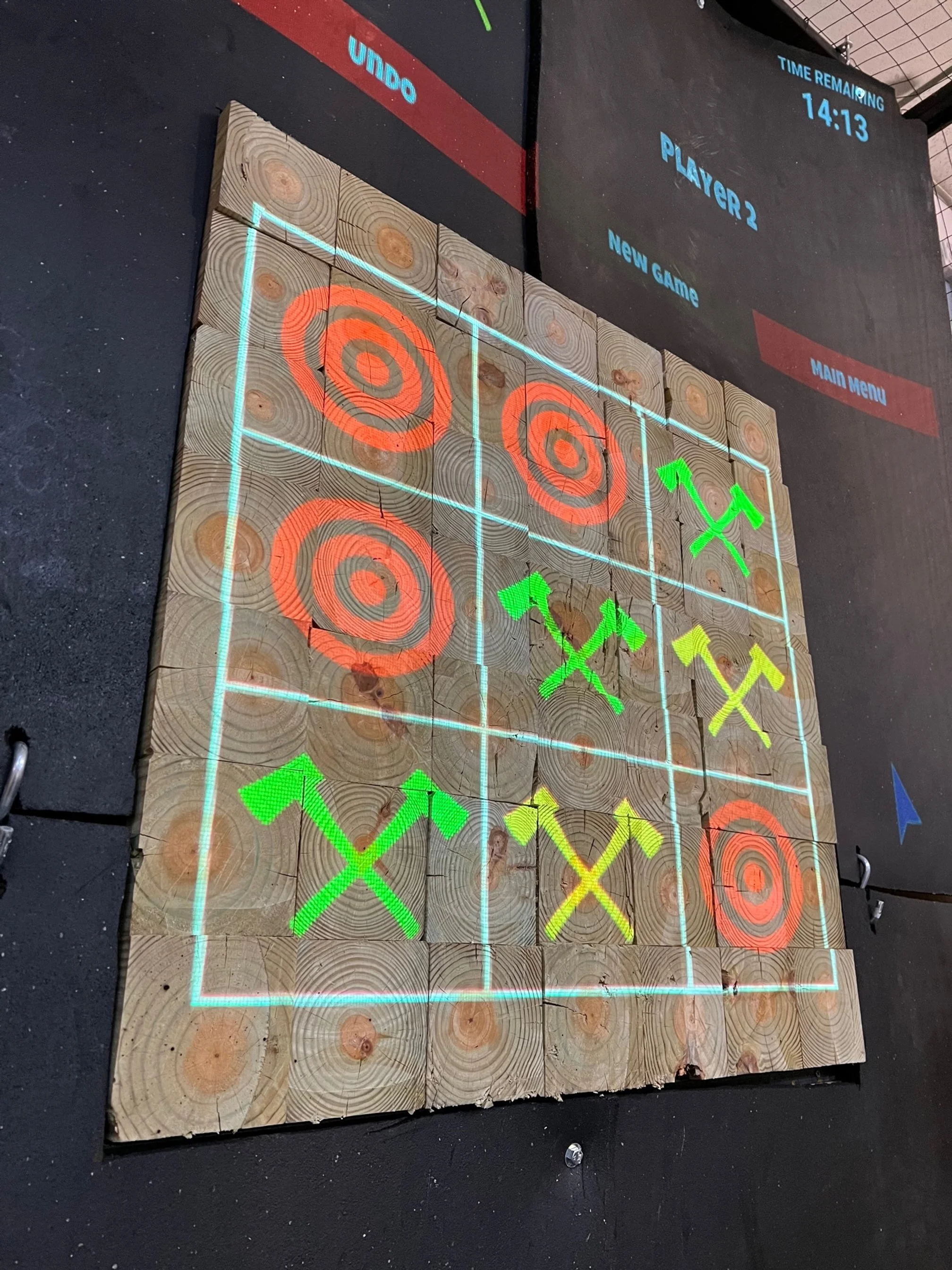 Digital Axe Throwing in Murfreesboro, TN TN Axe and Smash