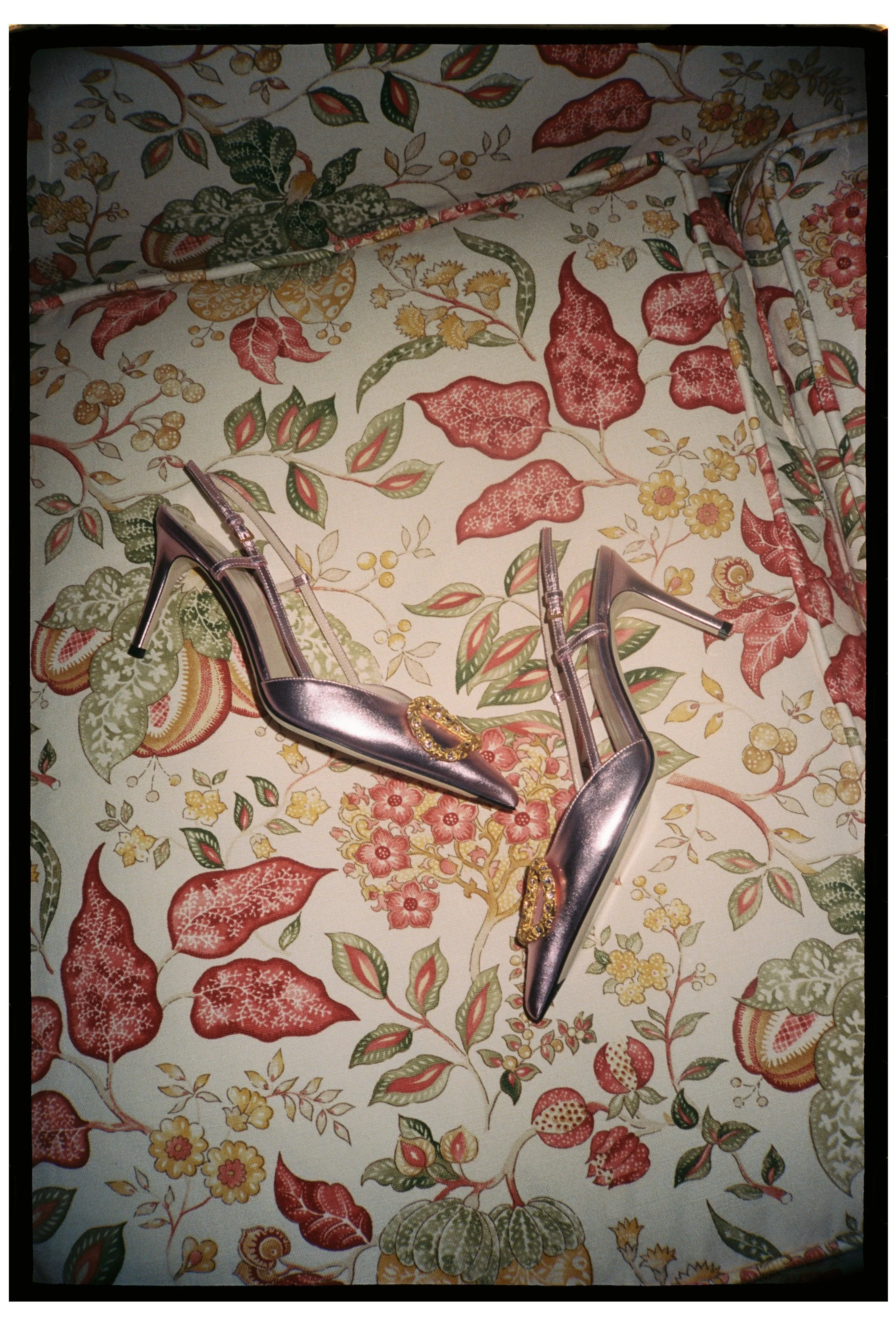 BEIGE AND WINE FILM06.JPG