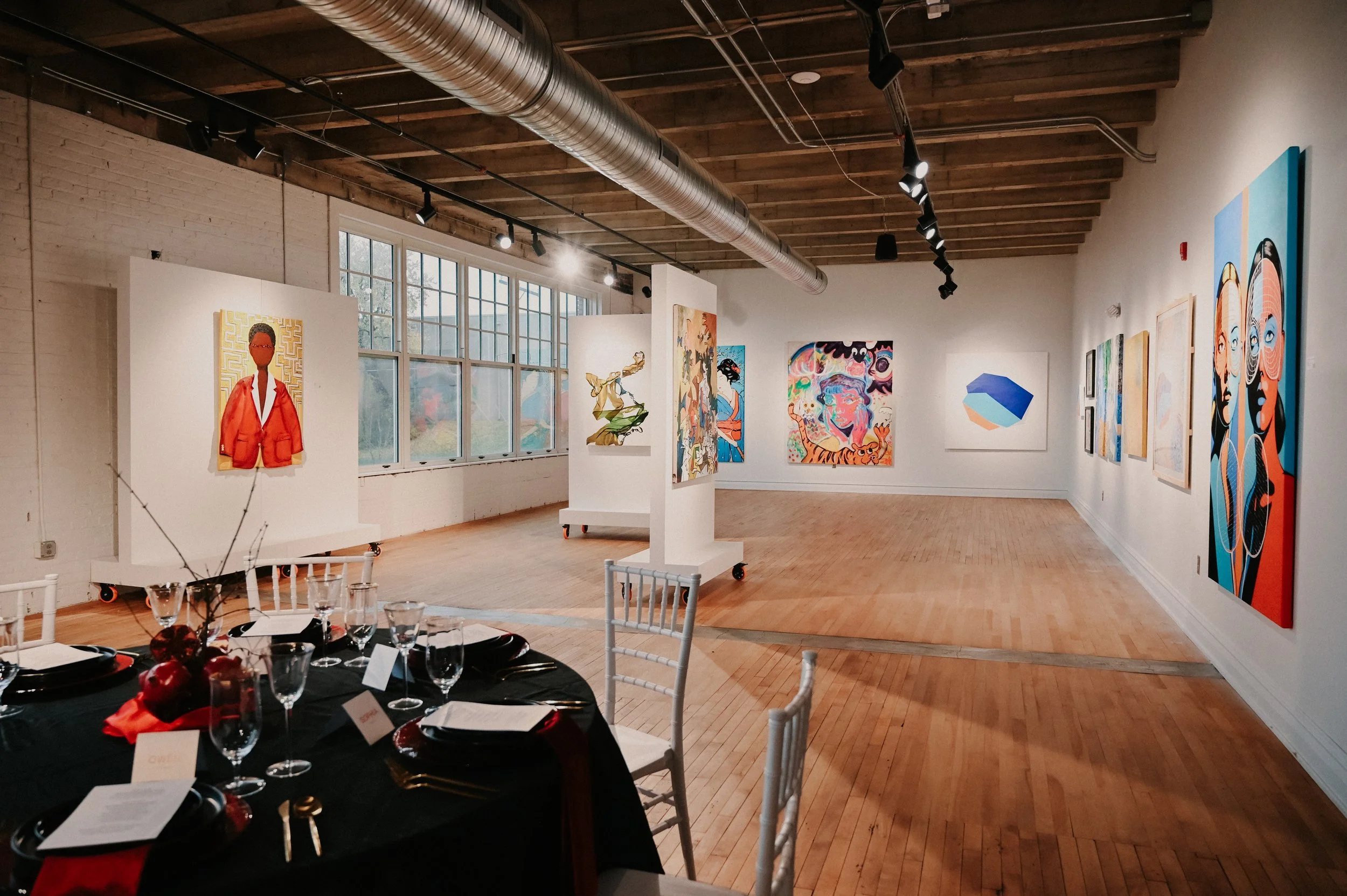 4,500 Square Feet 200 Max Banquet Seating Capacity 250 Cocktail Capacity The Spirit Room is the primary exhibition space for the art center. This space can be rented for private events, or perfect for hosting happy hours and receptions amongst a r