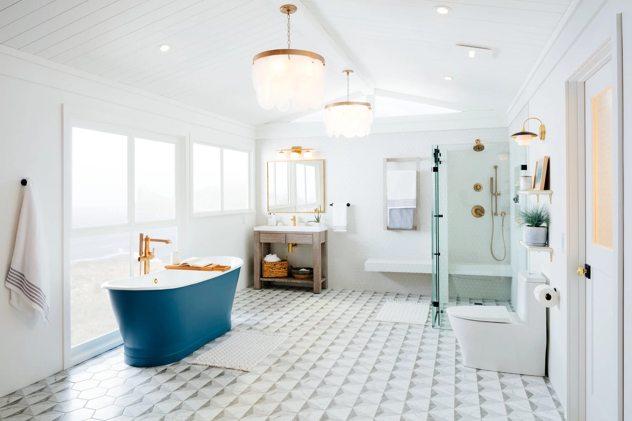 bathroom 13-primary-4.jpg