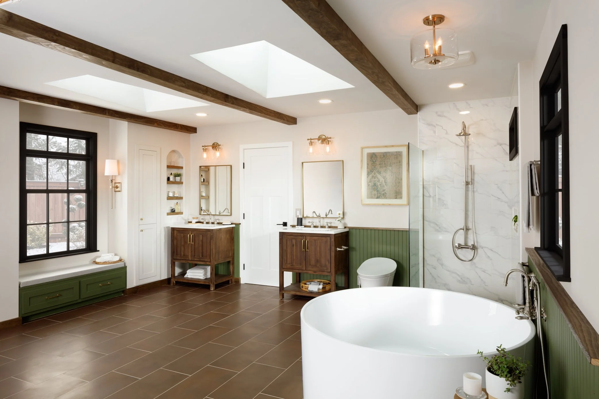 bathroom 12-primary-11.jpg