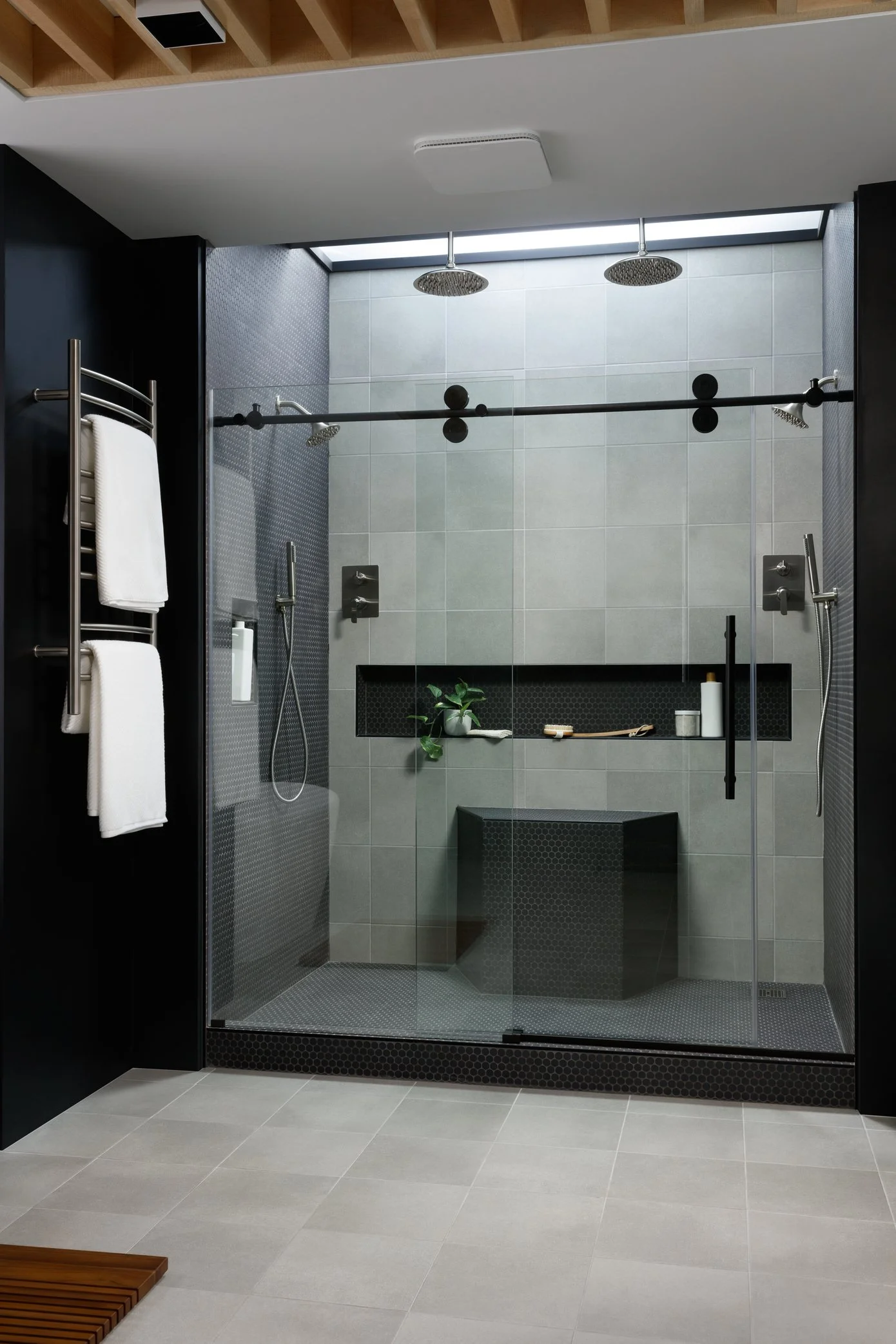 bathroom 11-primary-37.jpg