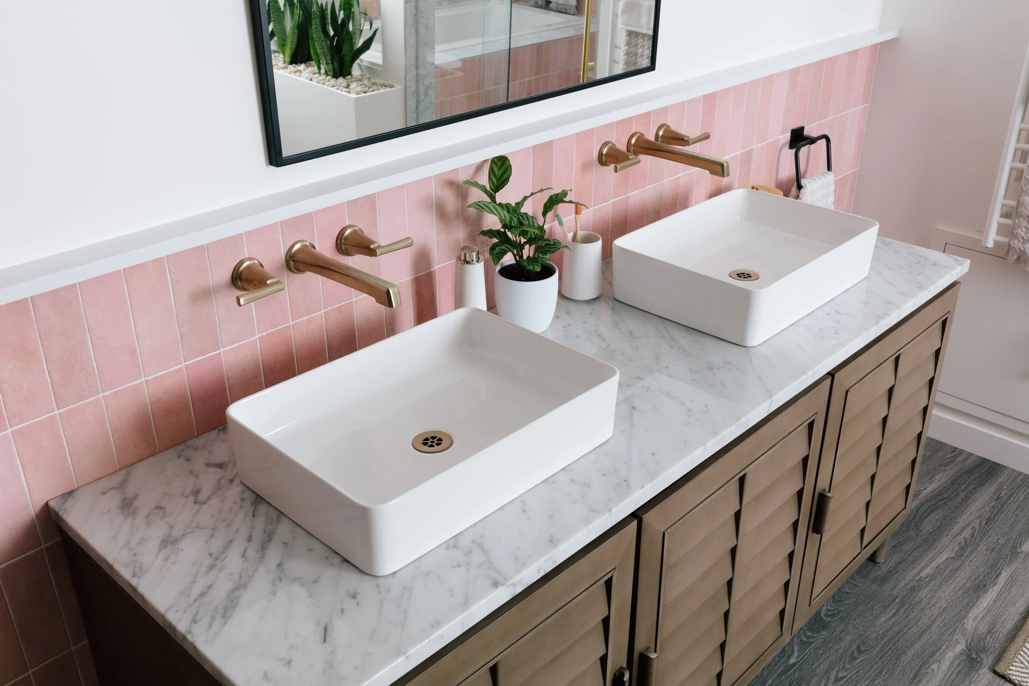 bathroom 15 - primary-8.jpg